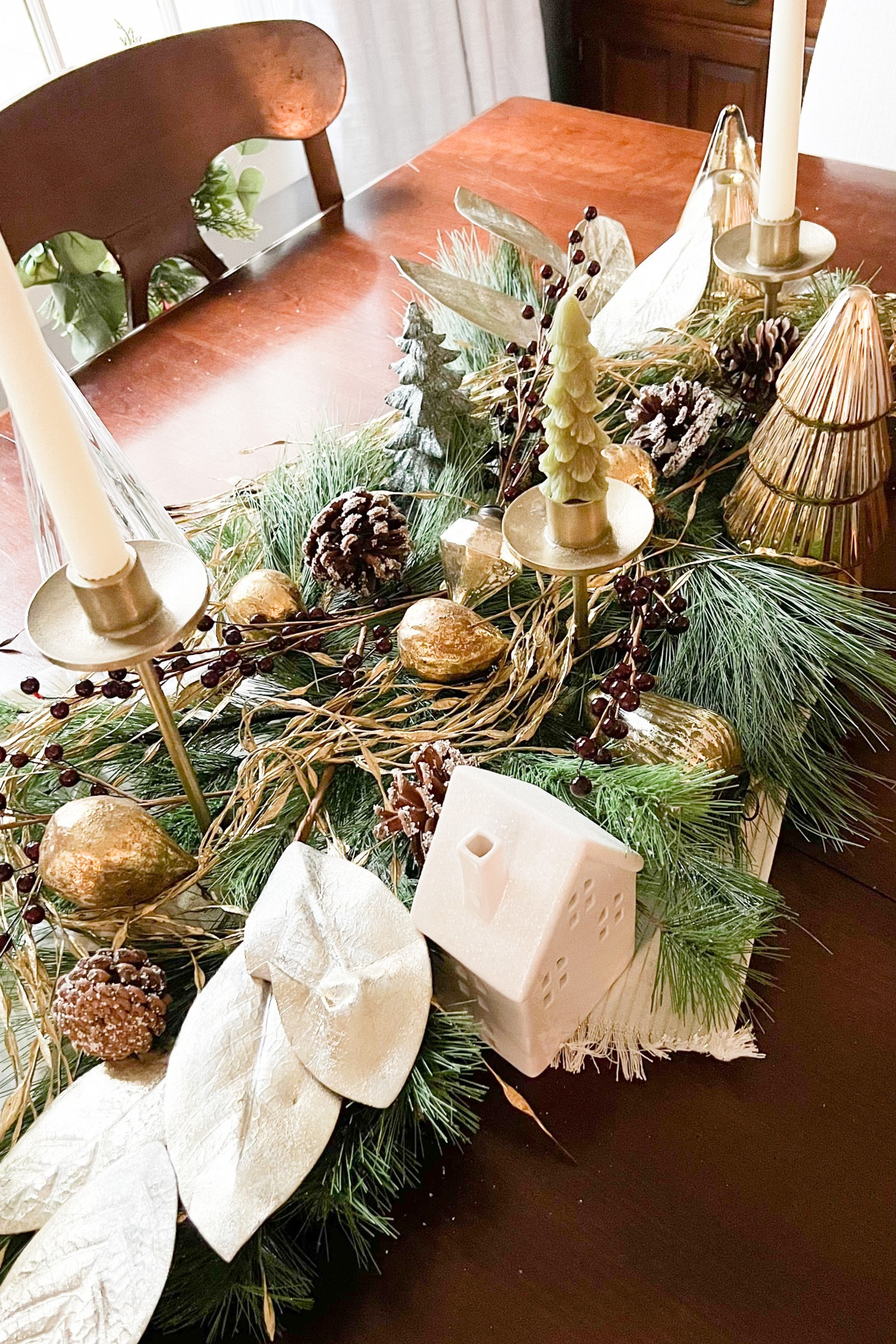 Christmas table Scape 

#LTKhome #LTKSeasonal #LTKHoliday