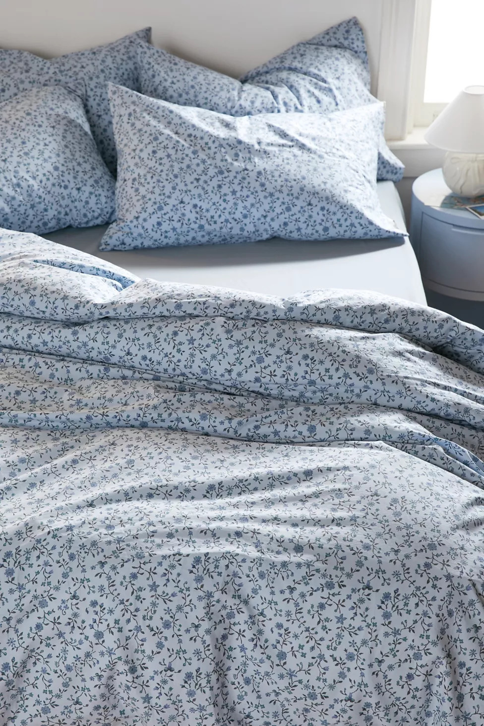 Clarissa Floral Vine Duvet Set | Urban Outfitters (US and RoW)