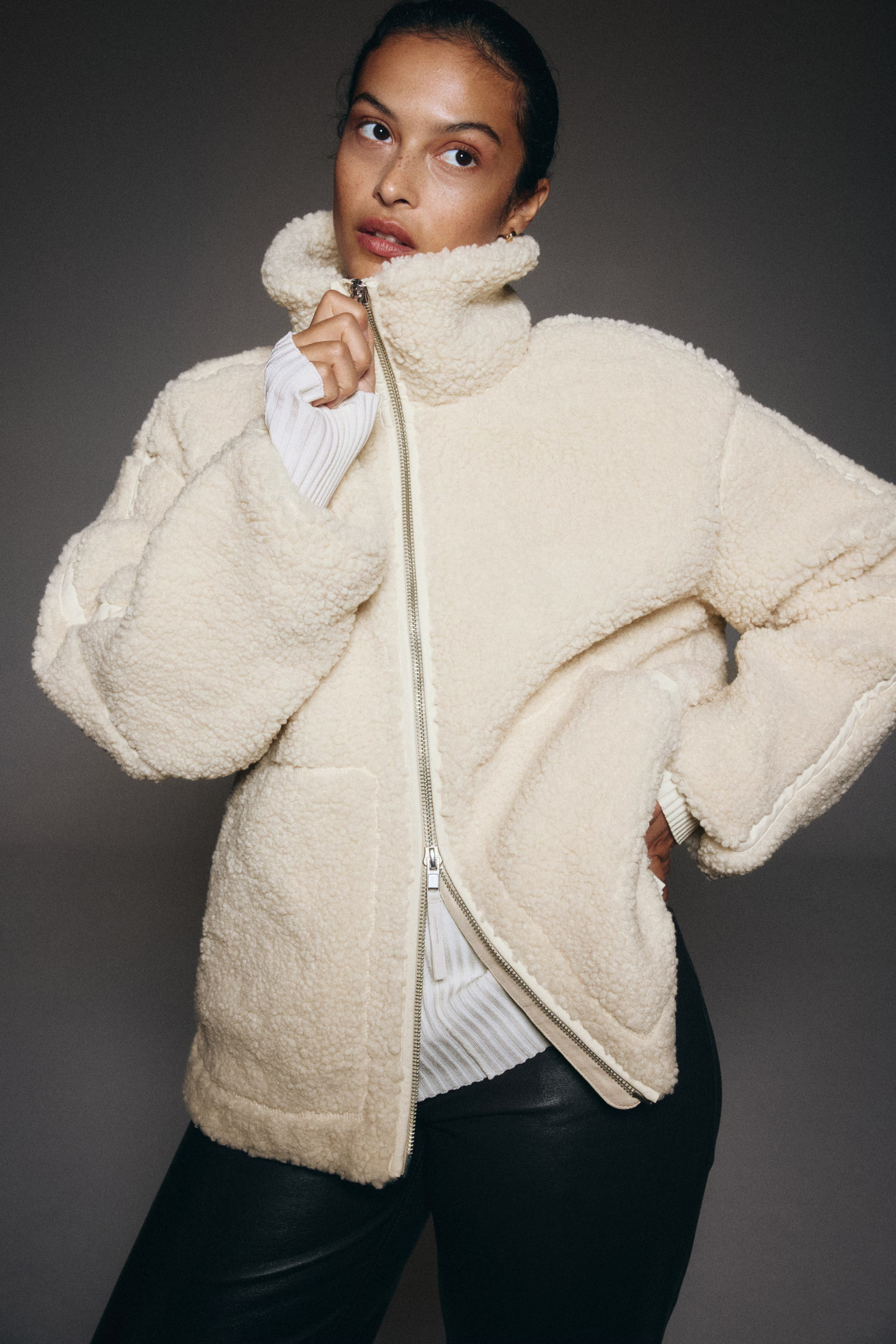 Loose teddy jacket | H&M (UK, MY, IN, SG, PH, TW, HK)