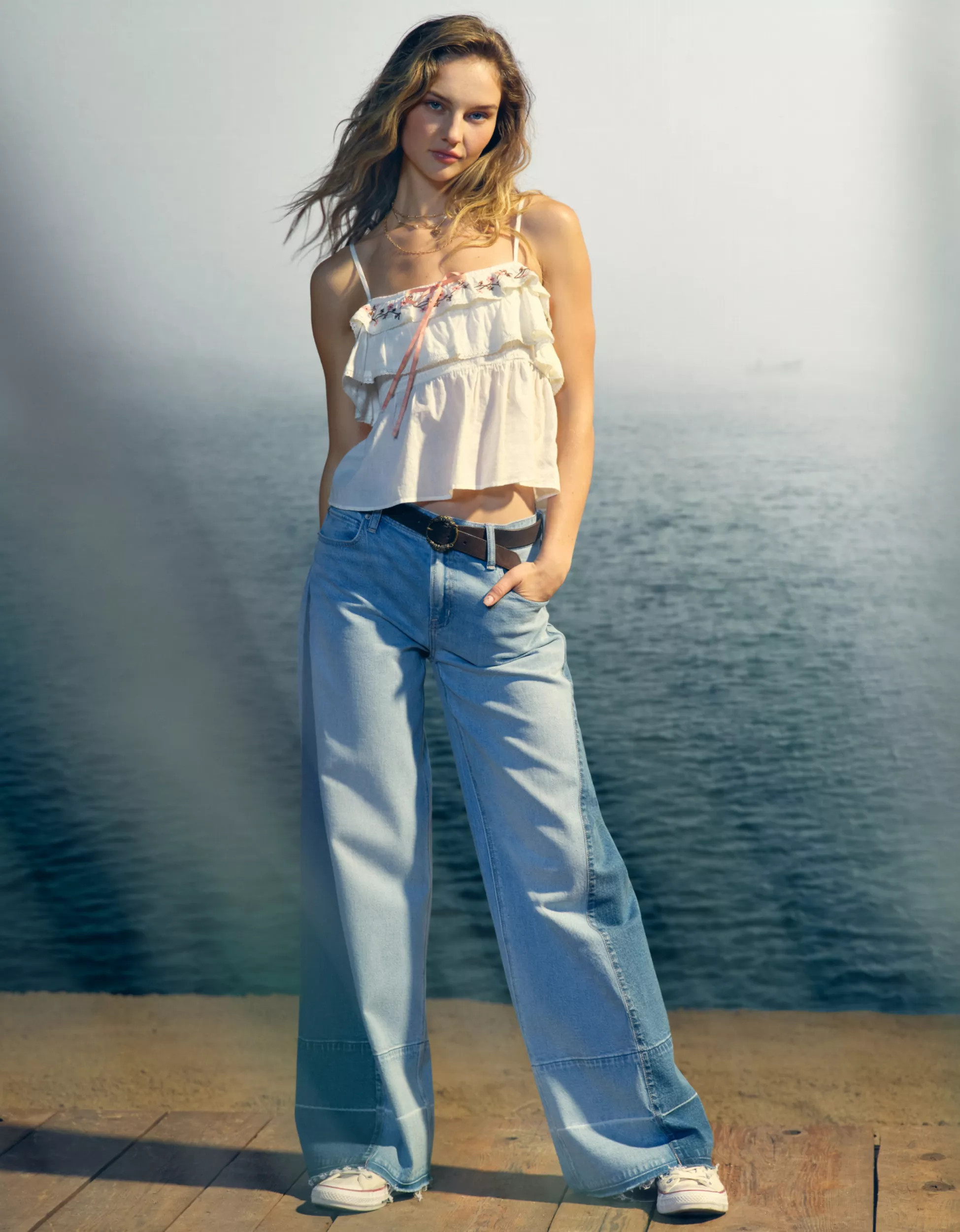 AE Dreamy Drape Patchwork Low-Rise Baggy Wide-Leg Jean | American Eagle Outfitters (US & CA)