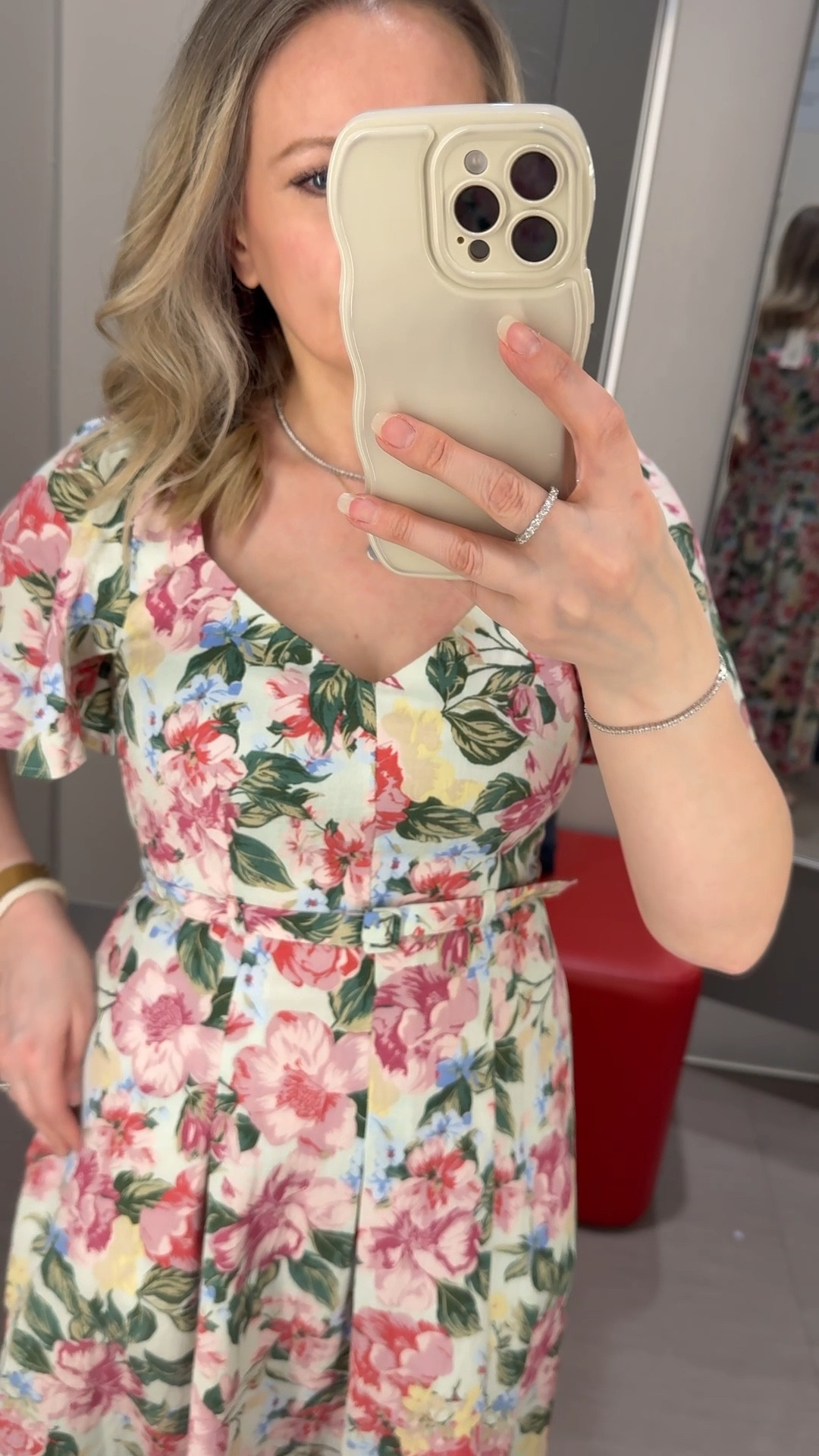 Beautiful dress for spring and Easter. It has a belt, pockets and zipper on the side. Fits tts. 


Easter outfit, spring dress, Easter dress 

#LTKSpringSale #LTKSeasonal #LTKootd #LTKPetite #LTKOver40 #LTKWedding