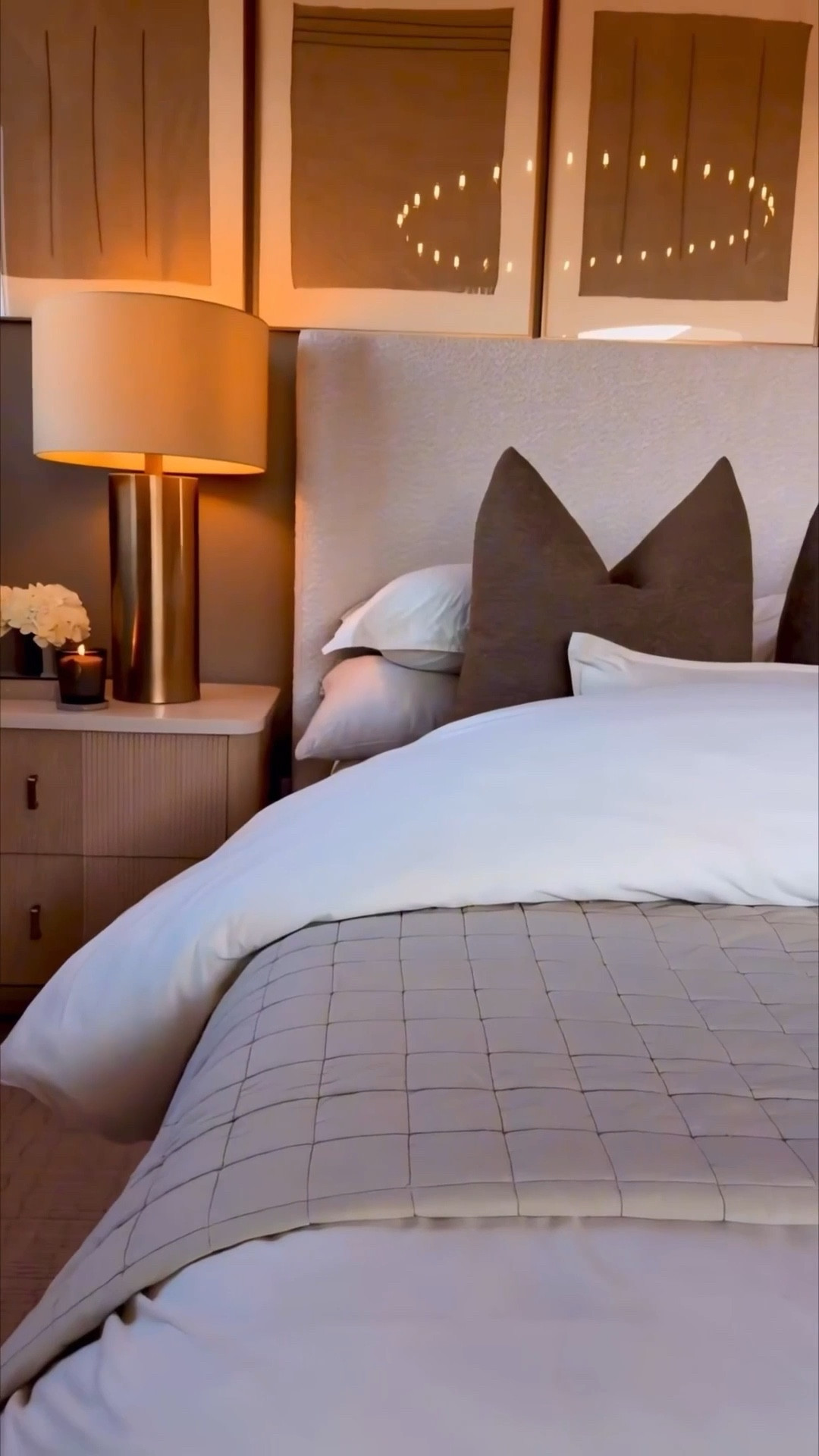 This quilt was the perfect light and airy signature piece for the warmer months! 🥰 I added a bit of depth with some Boucle plush pillows that’s add a pop of color! I love it ✨🤩

Neutral bedding 
Layer bedding Inspo 
Modern neutral bedroom Inspo 
Aesthetic cozy bedroom
Aesthetic modern bedroom
Amazon Home 
Pottery Barn Style Quilt 
Neutral Block Quilt 

 #summerthompsonstyles


#LTKU #LTKHome #LTKdayinmylife