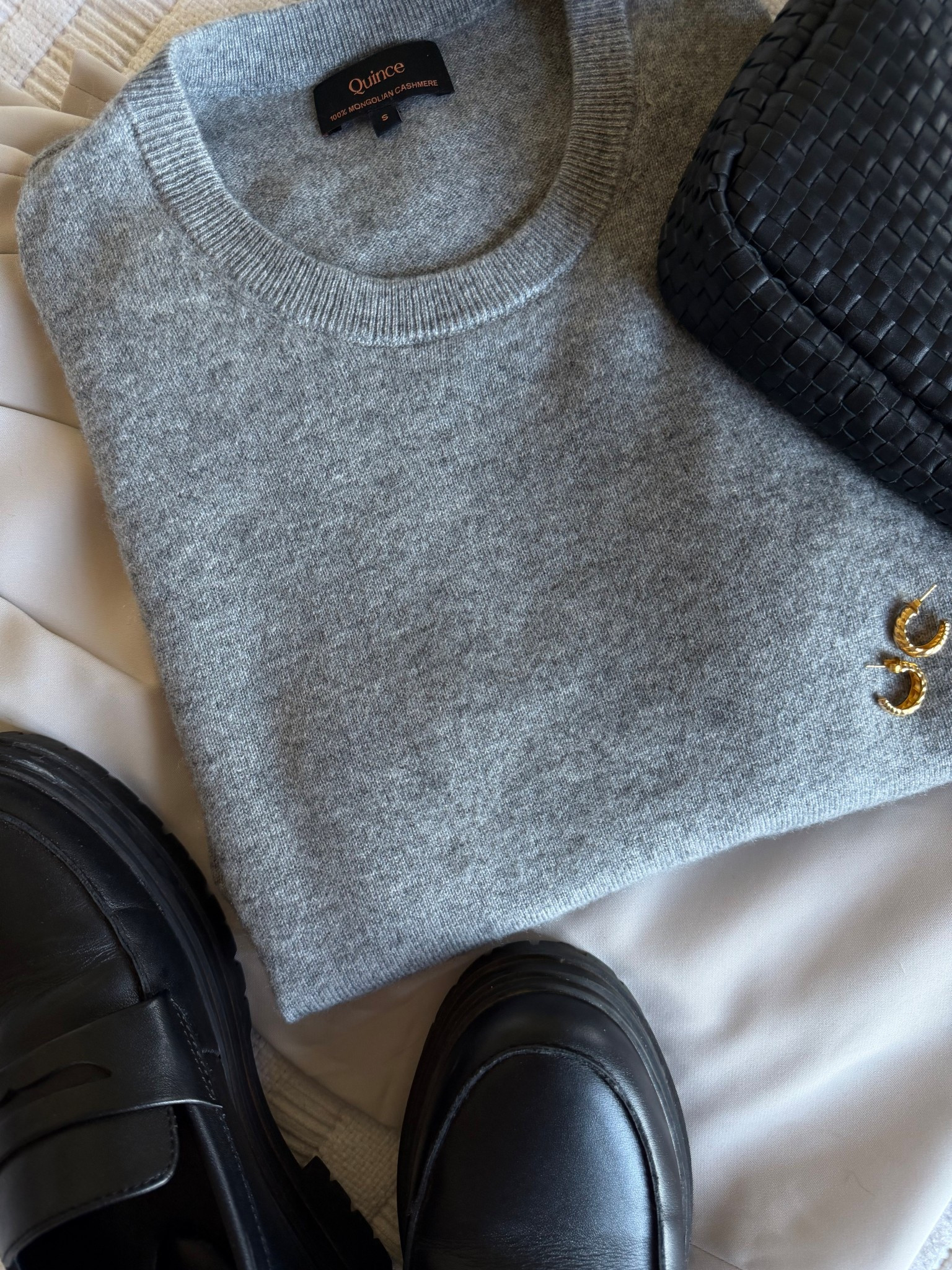 Everyday luxuries (without the luxury price tag) from @onequince ✨

#quincepartner #giftsforher #liketkit#giftsforhim #likeit #farmersmarket #slowliving #romantizeyourlife #styletips #outfitideas #90sera #90style #90saesthetic #winterfashion #winteroutfit #preppyfashion #christmasinnewyork #giftguide #giftide


#LTKCyberWeek #LTKFindsUnder50 #LTKGiftGuide