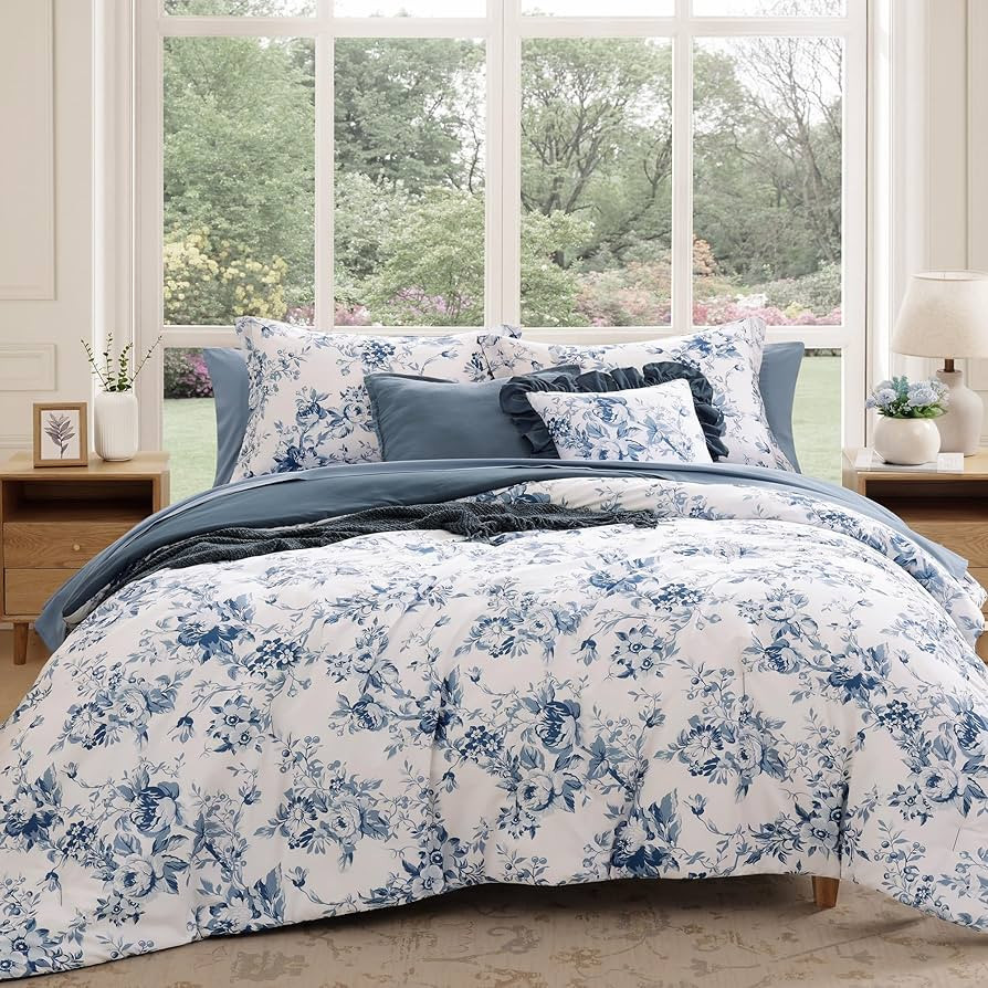 BLOOMHAVEN Queen Comforter Set -7 Pieces Floral Blue Comforter Set for All Seasons, Bed in a Bag ... | Amazon (US)