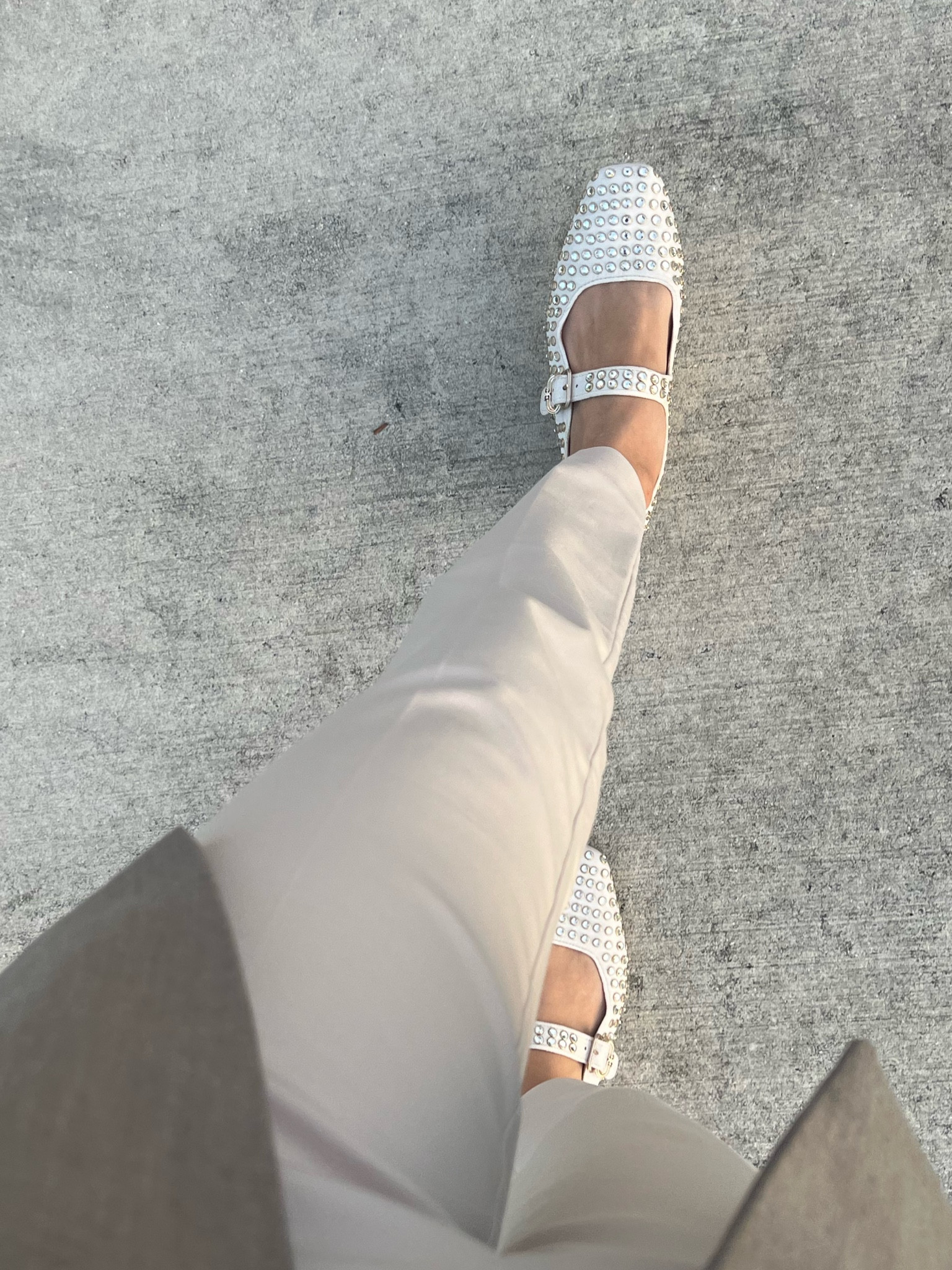 sparkly Mary Jane flats. Work shoes. Work flats. Law school. Lawyer. Attorney. College outfits. Suit. Business casual. 

#LTKShoeCrush #LTKWorkwear #LTKStyleTip