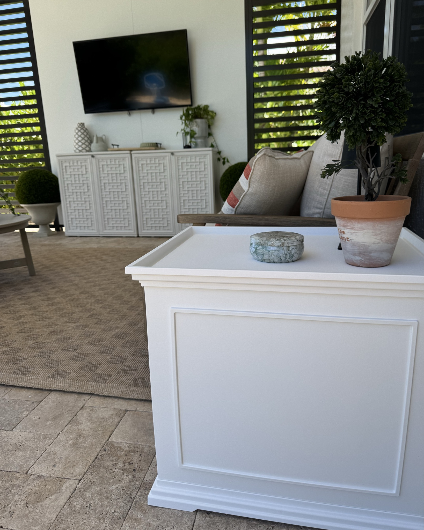 All weather storage end table 

#LTKSeasonal #LTKHome #LTKSummerEdit