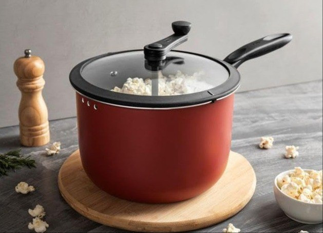 A panela perfeita para fazer pipoca do seu jeito, na quantidade que você desejada e no sabor que você quiser.Seja pipoca para uma pessoa ou para todos os seus amigos, a Pic Poc tem capacidade para até 4,2L e um tamanho de Ø20X14,5Fabricada em alumínio, que propaga melhor o calor e cozinha por igualTem seu interior todo em antiaderente pro-flon, o que facilita no preparo da pipoca com bem menos óleo e deixa muito mais fácil de limparNesta versão, disponível na corcereja.Observação importante:✅️ NÃO gruda;✅️ Acabamento satisfatório #AmazonNaLTKAcademy

#LTKbrasil #LTKfamily