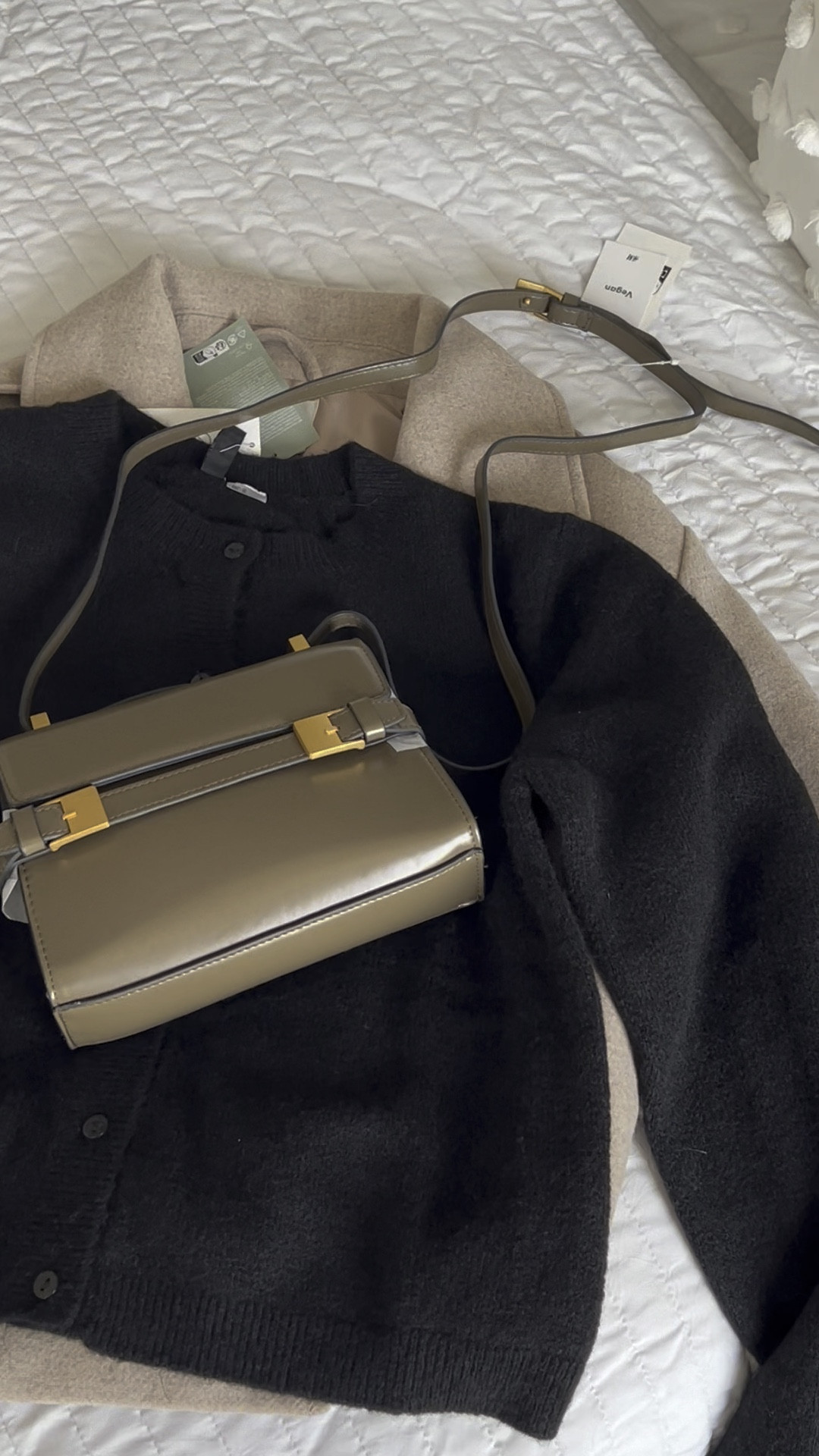 MORE H&M new-in 😅

Transitional outfits, H&M haul, new-in autumn, autumn outfit inspo, trending jacket, khaki green accessories 

#LTKautumn #LTKuk #LTKstyletip