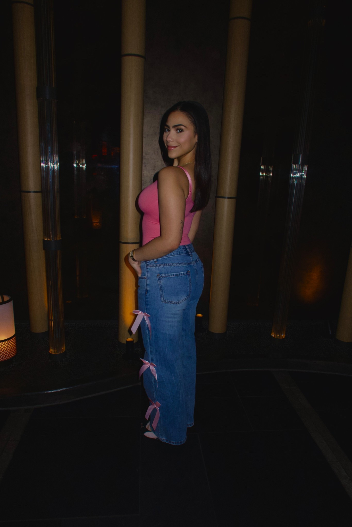 Pink bows & ballet dreams 🎀🩰
Serving girly street style with my fave pink bodysuit, low-rise bow jeans (Shein), and the comfiest Puma ballet flats ✨💗
#LTKfashion #girlyaesthetic #pumastyle #sheinfashion #balletcore