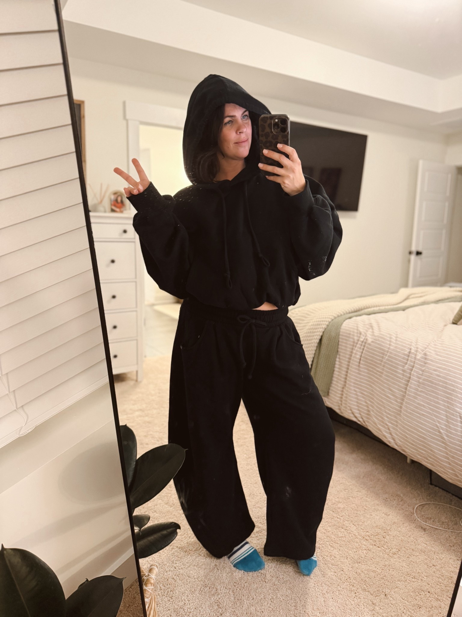 Urban outfitters set FOR. THE. WIN. 

So cozy. Runs big, ordered my size(m) for an oversized fit. 

#LTKmomlife #LTKActive #LTKootd