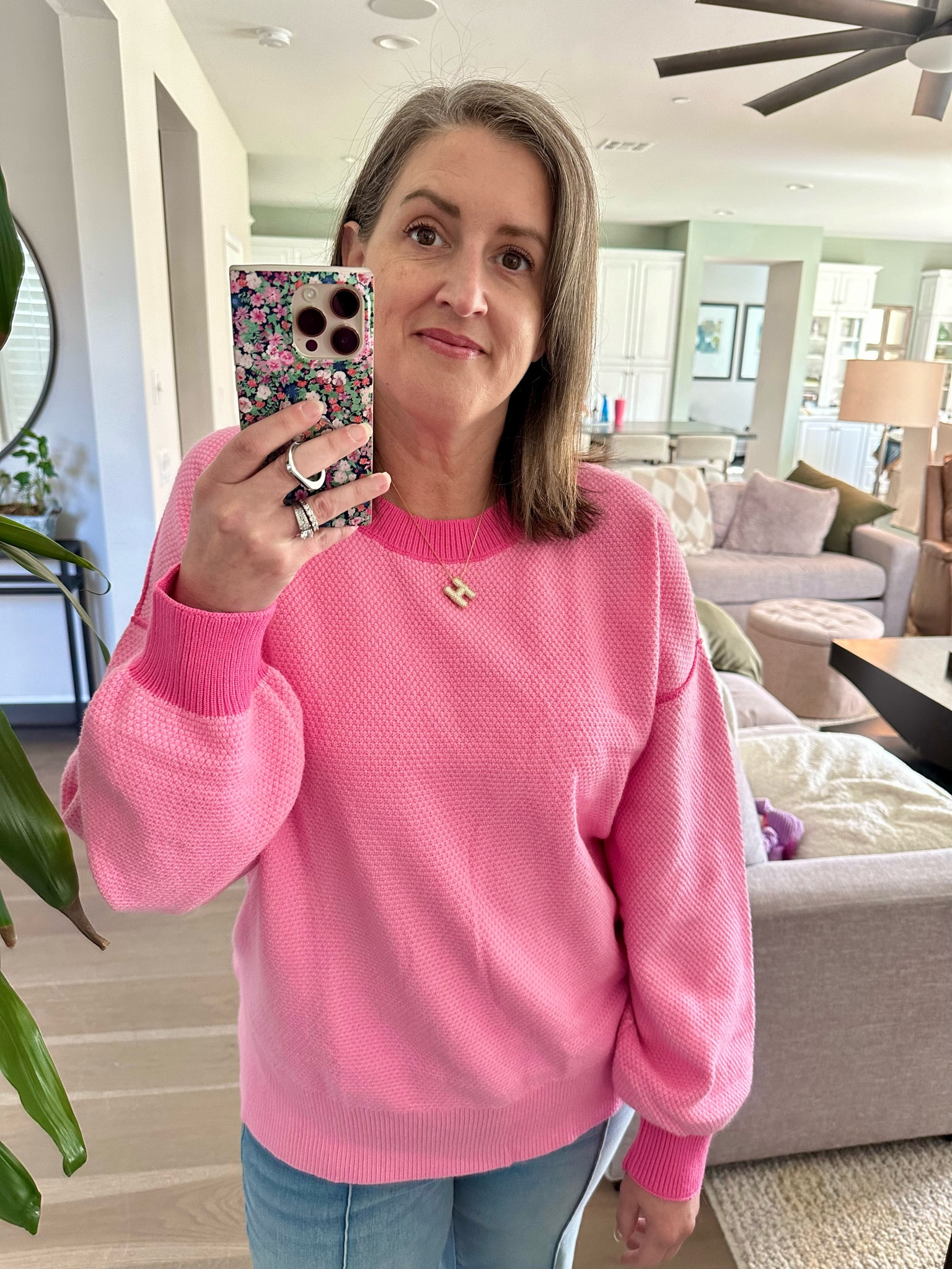 Happy Valentine’s Day 💕❤️😘 Valentine’s Day outfit inspo

#LTKSpringSale #LTKstyletip #LTKover40