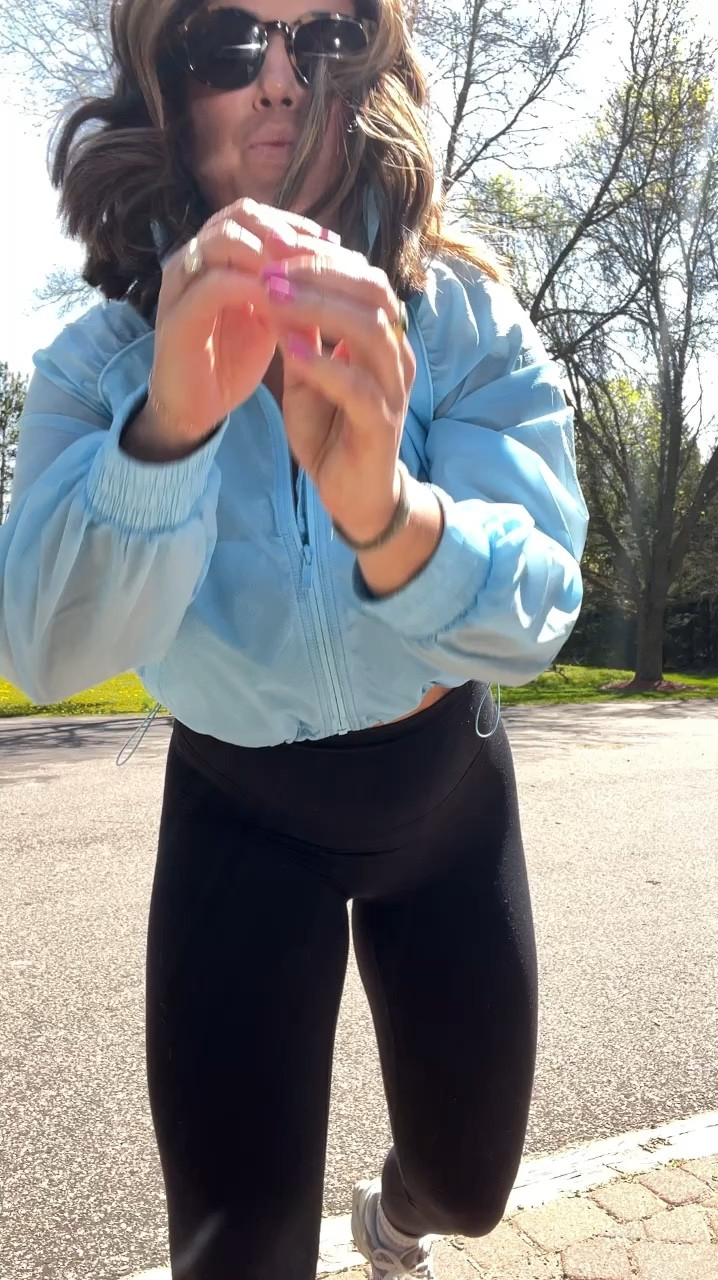 Dare I say I reach for these leggings over my lulu? 

#LTKMidsize