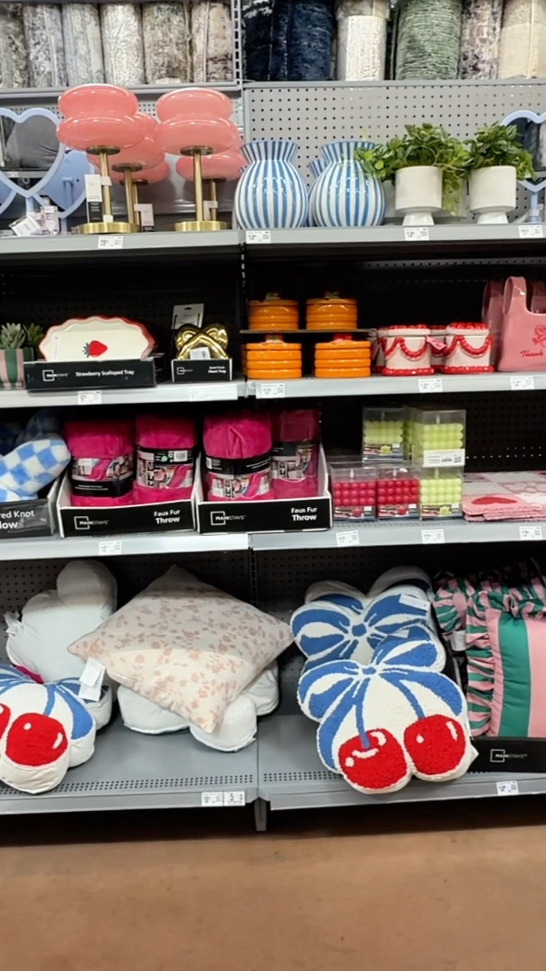 POV: you’re trying to upgrade your content space on a budget

#LTKvlog #LTKOver40 #LTKHome