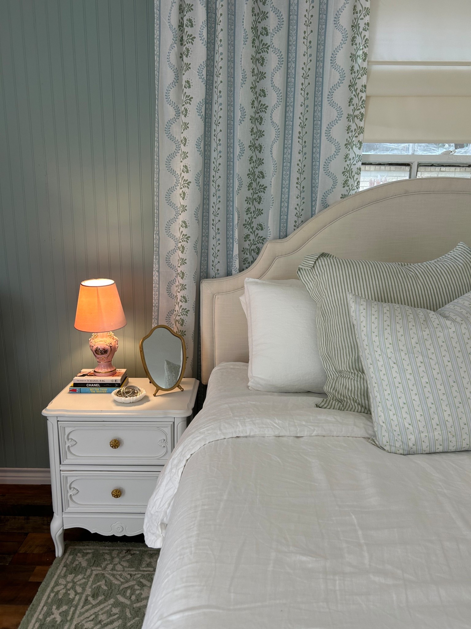 cozy cottage bedroom <3 

#LTKHome #LTKSeasonal #LTKU