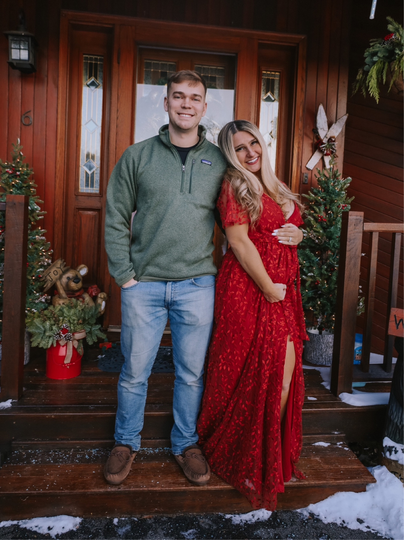 I love this dress so much I have it in multiple colors!! It is bump friendly as well. I’m 20ish weeks pregnant here. 

#LTKstyletip #LTKbump #LTKbaby