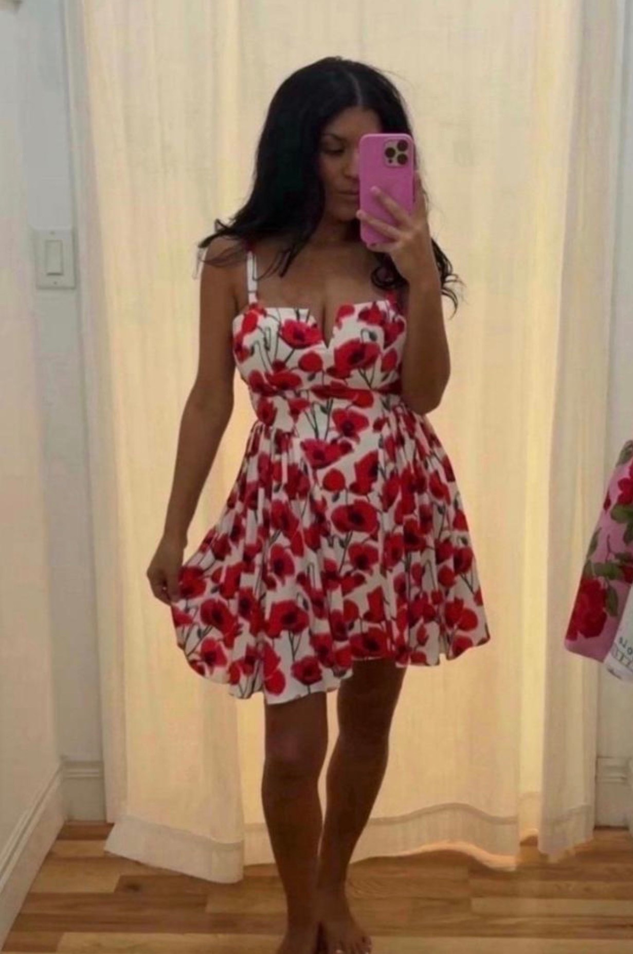 A floral moment that feels sweet and effortless 🌺🤍 Love the fitted bodice with the flowy skirt for such a feminine look.

#FloralDress #FeminineStyle #DressInspo

#LTKdayinmylife #LTKootd #LTKstorytime