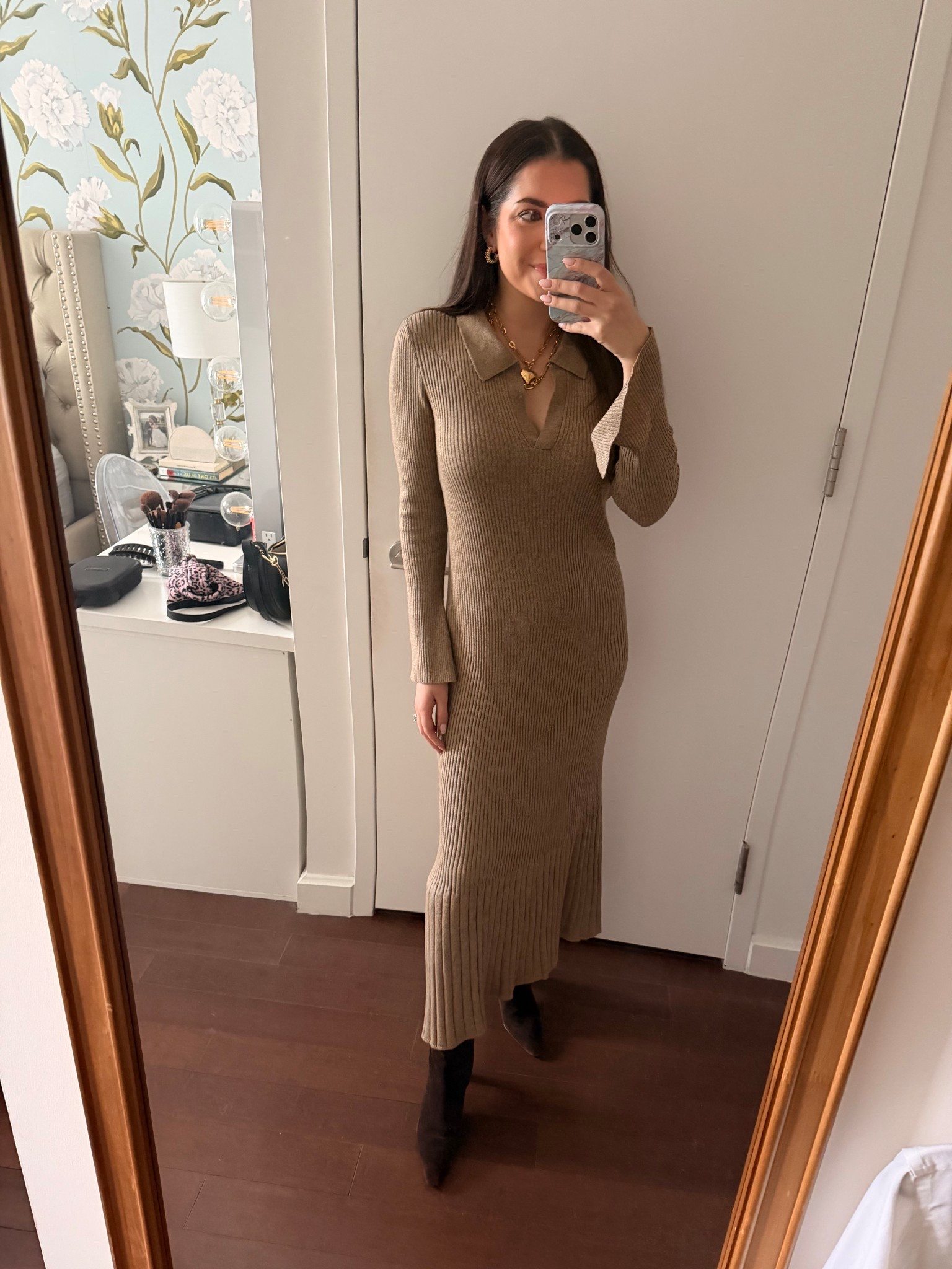 Neutrals for the office on a cold weather dayhe's

#LTKootd #LTKSeasonal #LTKWorkwear