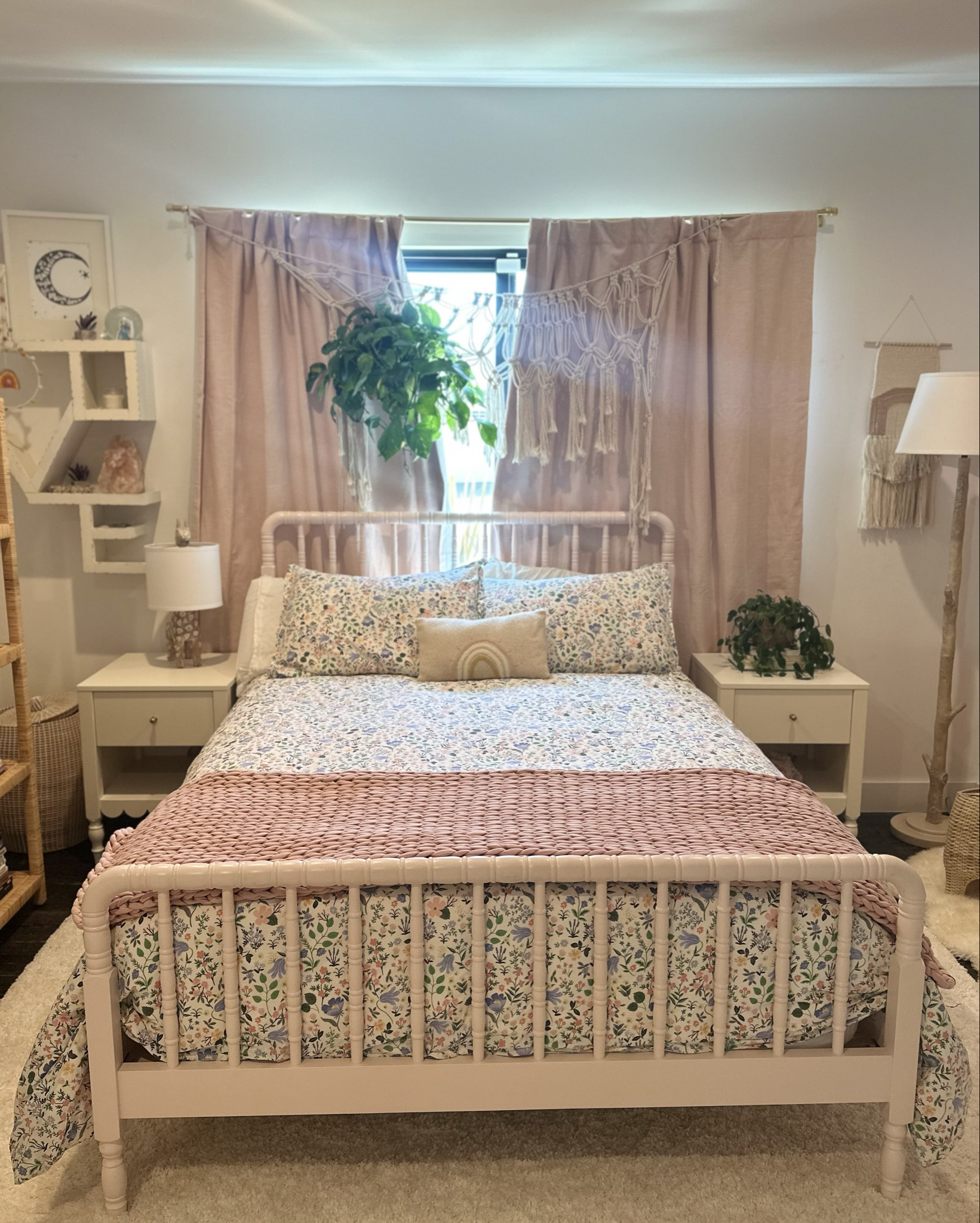 Noa’s dream room! We transformed her room from teeny baby to little girl and love that this room will be inspiring til she’s a pre-teen! Classic, beautiful furniture that’s as dreamy as she is ☁️ 👸 

#LTKBacktoSchool #LTKHome #LTKFamily