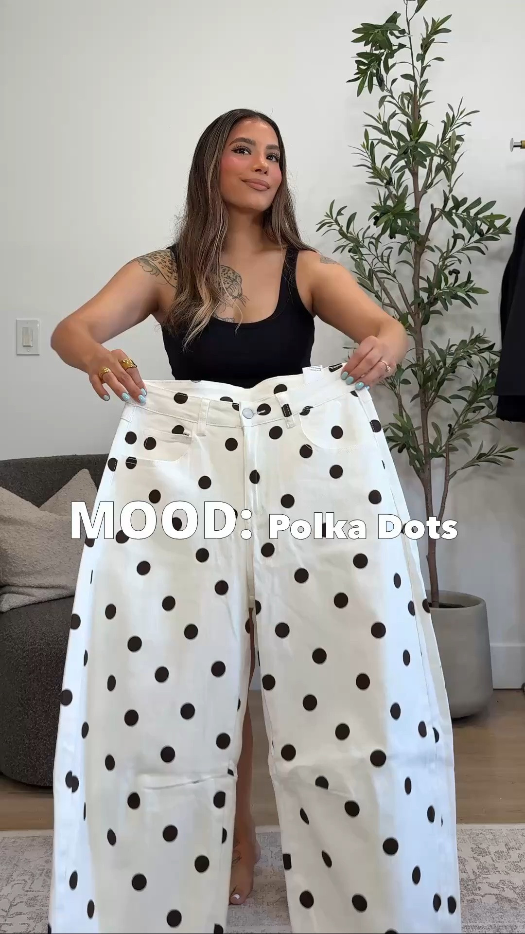 Polka dot outfits ⚫️⚪️
Are you a fan? Most items are from Amazon, bottoms size M/US 8
Slim fitting tops size small, other tops size M