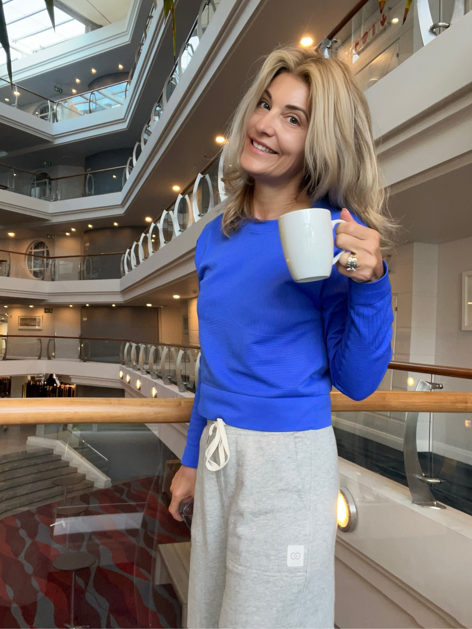 Lived in these wide leg, high waisted sweatpants on vacay in South Africa 🇿🇦. My #ootd that started & ended my day! 


#LTKtravel #LTKunder100 #LTKsalealert