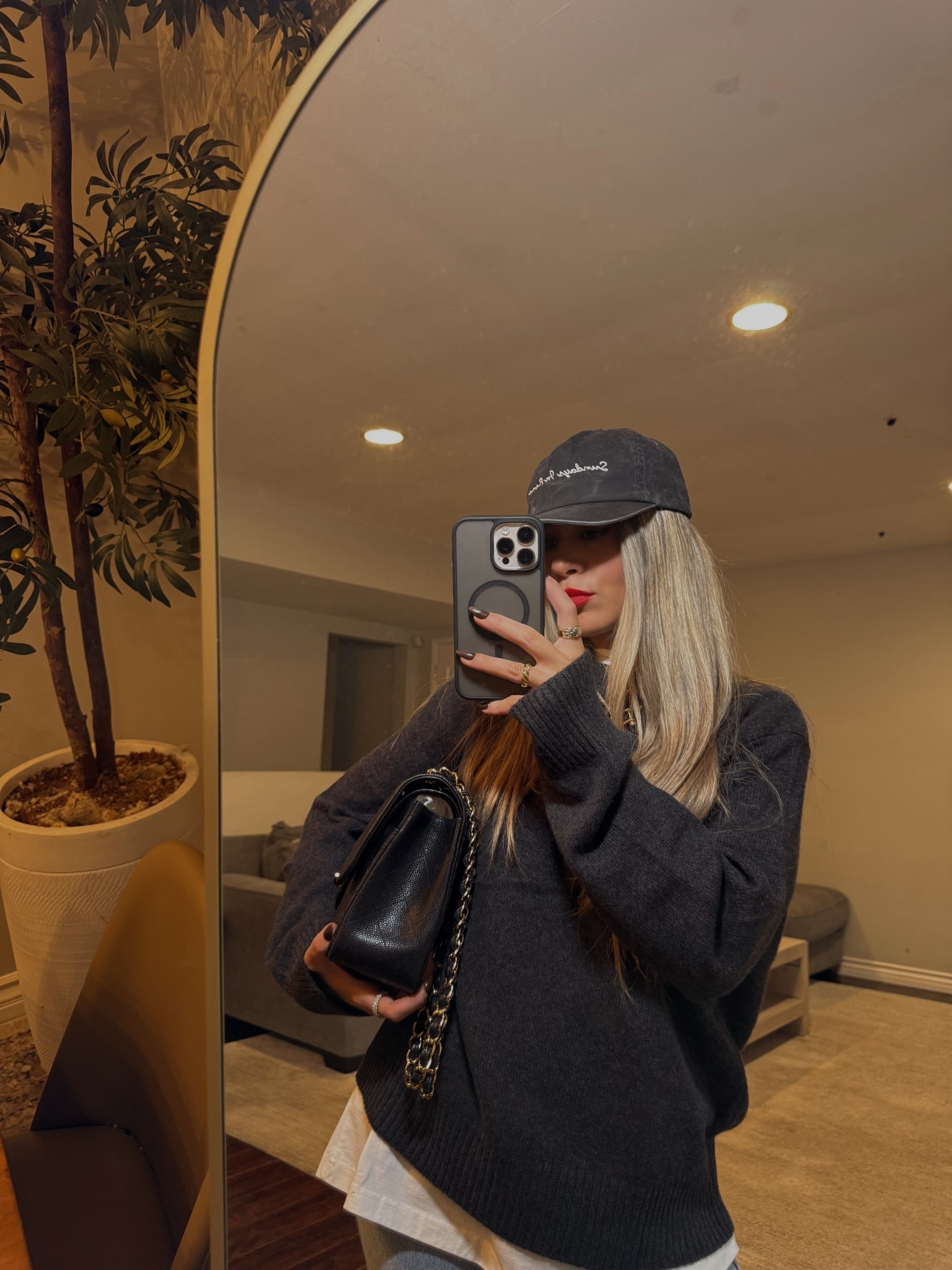 Cozy yet elevated I love this cashmere top
From quince!!! 

#LTKgrwm #LTKCyberWeek #LTKHoliday