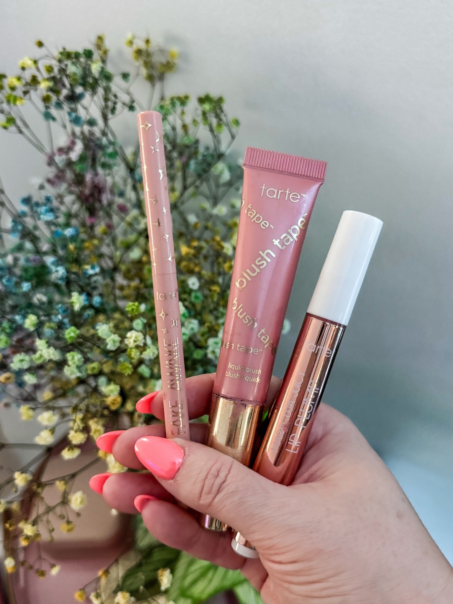 my everyday makeup trio 💕✨

easy, glowy + makes me look way more awake



Summer, makeup, tarte, tartelette, trippin with tarte, essentials, must-haves, everyday, shelli enright, stylenright 

 #LTKgrwm #LTKmorningroutine #LTKBeauty