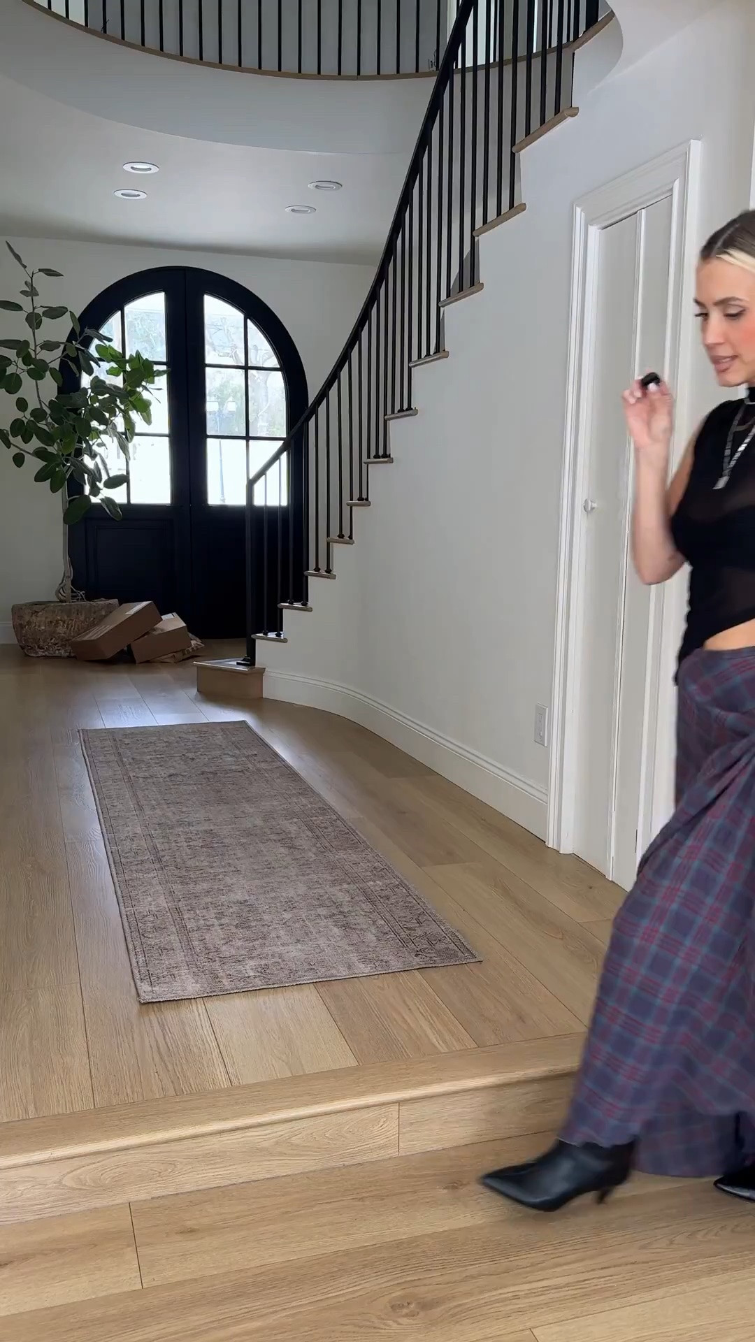 Plaid fall casually chic outfits 🤗💫🤎🖤 

Lmk if I’m missing anything my loves 💋

Wearing small
✔️Size 0 in @Express faux leather pants (size down they have a lot of stretch)
✔️Size XS in Zara flowy pants (1st look) 
✔️Small in everything else from Amazon

The white pumps that I’m wearing in the video are YSL dupes but honestly they’re not made for walking they’re just made for looking cute lol I linked to another pair of white pumps that are actually comfortable and super super cute! 

Casual chic fall outfits featuring one of the season’s most timeless prints: plaid. 🍂 From plaid jackets and skirts to lightweight layers and elevated everyday basics, these fall outfit ideas are easy, wearable, and perfect for transitioning into cooler weather. Think classic plaid prints, chic layering pieces, flattering silhouettes, and versatile fall staples you can mix and match all season. These Amazon fall fashion finds are giving effortless, polished fall style without trying too hard.

#LTKgrwm #LTKootd #LTKU