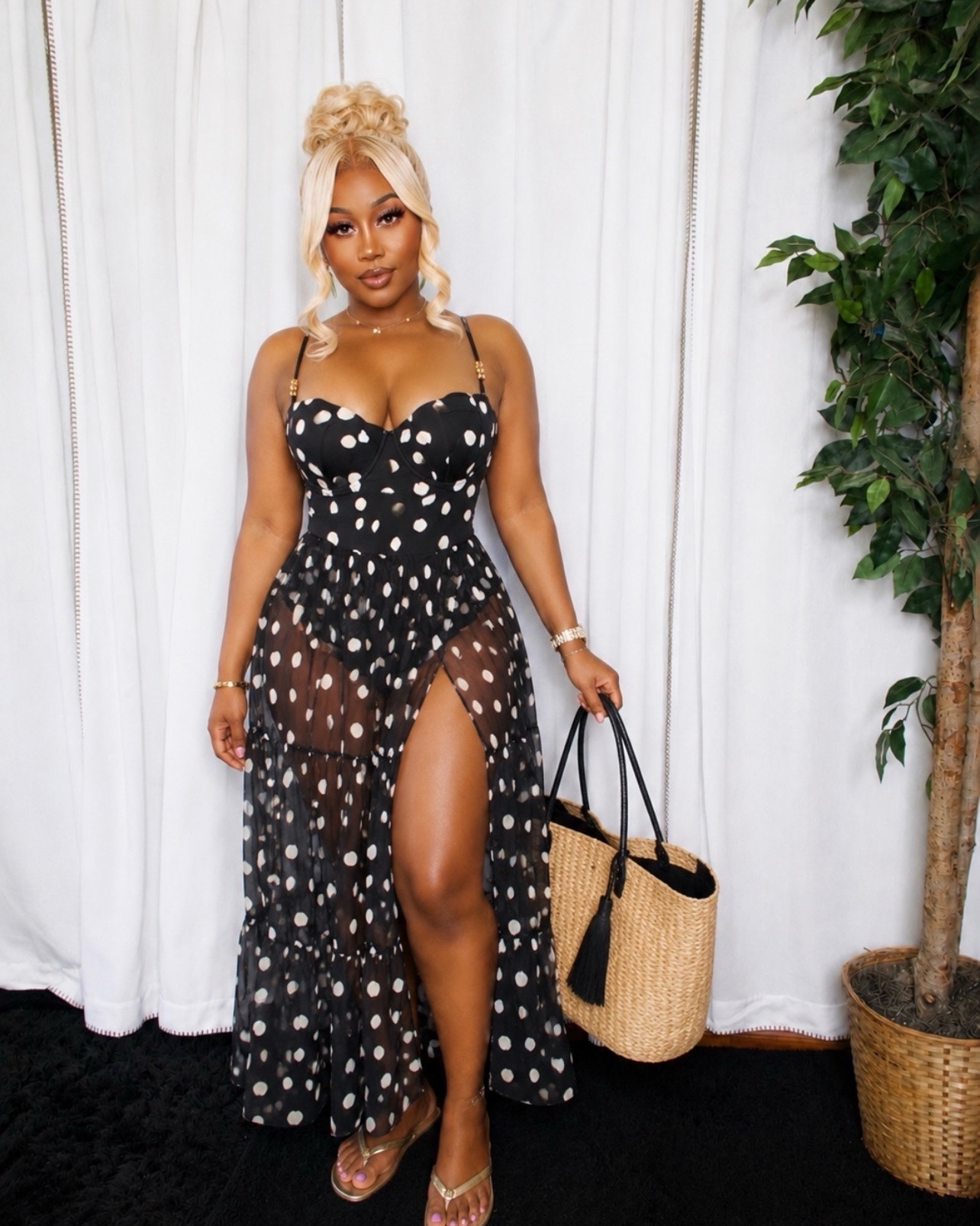 #ad Just a girl in her vacay era ☀️⚪🖤
These looks from Swim Oasis are too cute for the beach 😍

🥳 Download the SHEIN App to shop the latest trends anytime, anywhere!
Search & follow Swim Chiccia, BamGleam, Swim Oasis on SHEIN and use 🎫FUS5tokslaboss597 for exclusive discounts ✨

🔗 https://shein.top/dmta11d

@sheinofficial @shein_us
#SHEINtrends
#ad

#LTKmomlife #LTKSeasonal #LTKMidsize