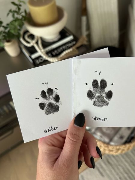 Found some amazing mess free paw print kits!! You can also use these for baby feet prints or baby hand prints but since we don’t have kids I wanted to take the dogs paw prints! We ordered picture frames to frame them too!! 

Such a great gift idea too!! And a great way to memorialize your pet or baby!!

#walmartpartner @walmart #walmartpet #IYWYK


#LTKfamily #LTKGiftGuide #LTKbaby