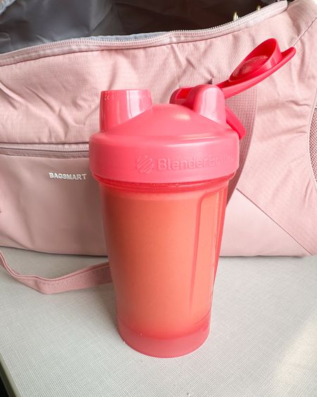 Amazon finds! Protein bottle shaker! Also linked my gym bag that I use as a lunch bag! 

#LTKfitness #LTKitbag #LTKfindsunder50