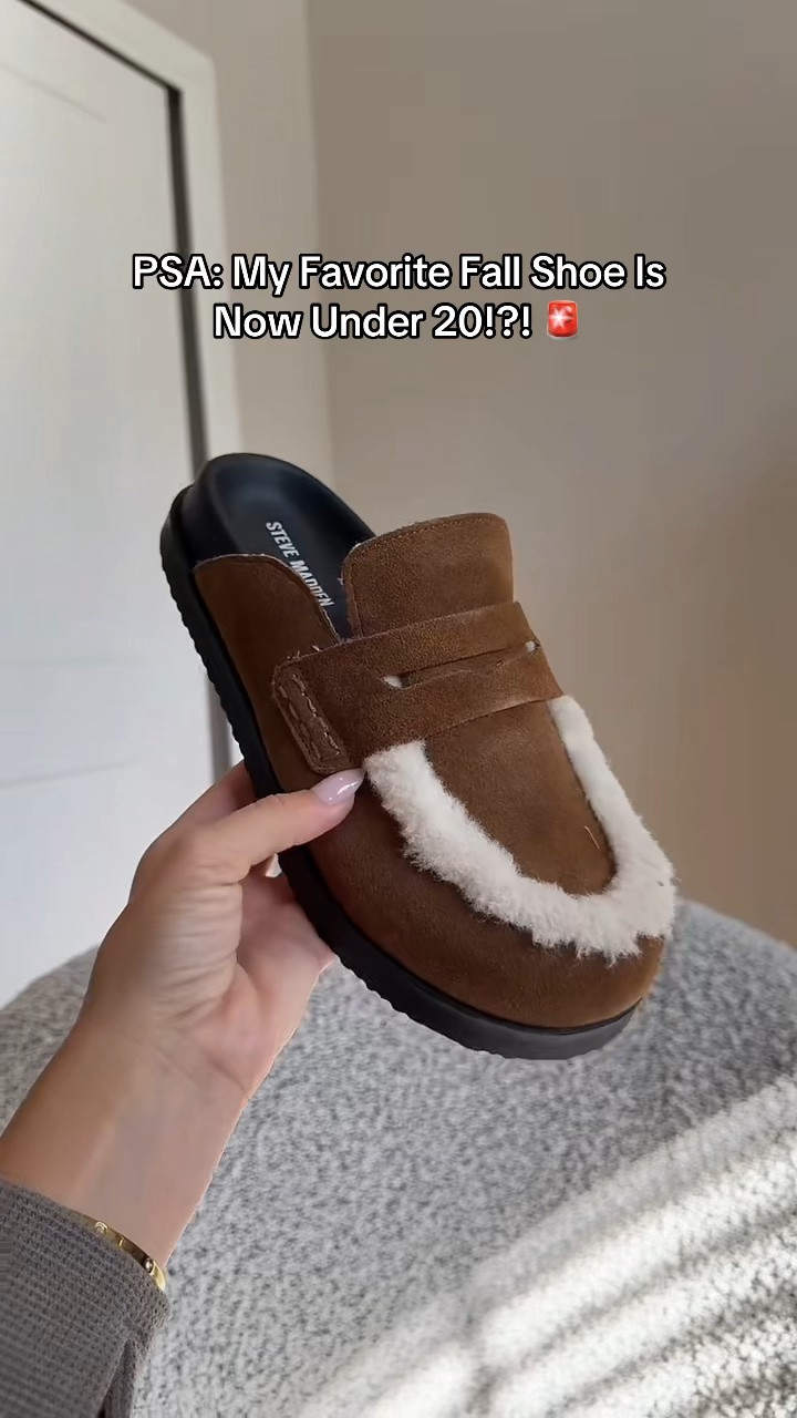 Girlie RUN! These are such a staple for fall. They’re an easy slip-on shoe that looks so cute with activewear or everyday casual outfits. You will not want to miss this deal! I’ll have them linked on my LTK. If you’re between sizes, I would definitely size up.