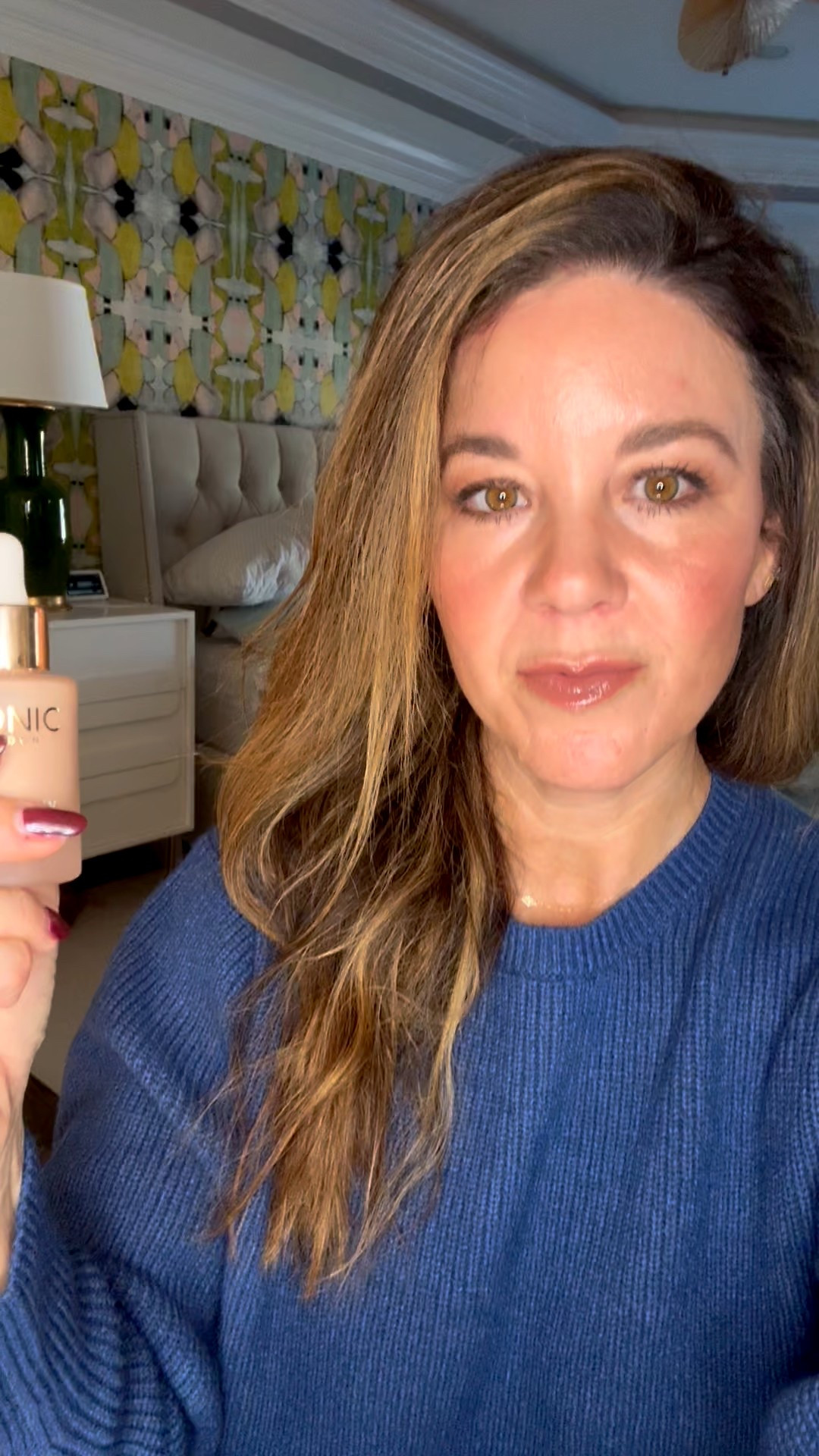Sharing three new faves I was ‘influenced’ to buy during the Sephora sale…. and I didn’t want to keep these a secret!

I am a make up girlie and love it all, but I also don’t have a ton of patience for a long routine, and also sprinkle in a workout or two daily, so my make up has to LAST!!

Comment ‘MAKEUP’ for links directly to your DM’s! 💋

Everything linked in stories and here on my @shop.ltk — I’m @mollie_styles there too! 

#Makeup #over40makeup #mommakeup #quickmakeup #makeuptips #primer #iconic #settingspray #highlighter #palette #highlightpalette #howtomakeup

#LTKGiftGuide #LTKBeauty #LTKOver40