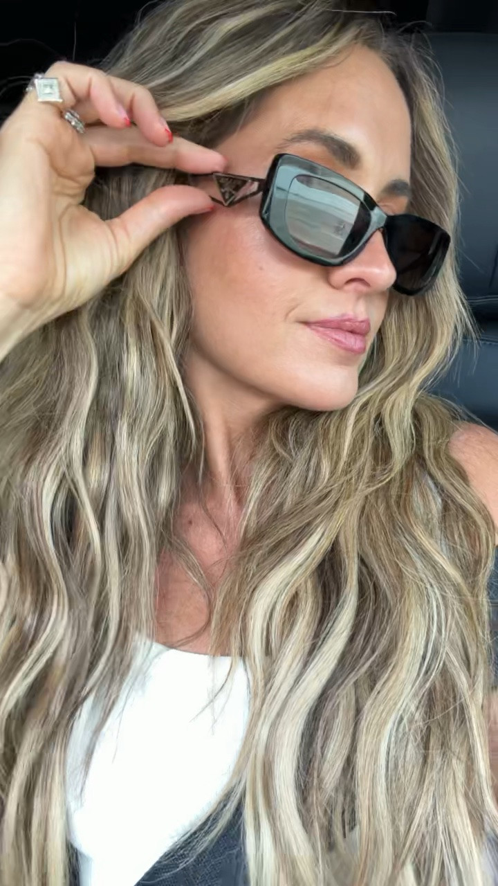 One of my fave purchases from Nsale 

Nsale, nordstrom sale, anniversary sale, sunglasses, boujee glasses, designers glasses, sunglasses on sale

#LTKSaleAlert #LTKootd