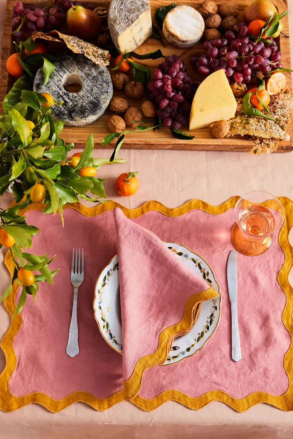 Bed Threads French Flax Linen Scalloped Placemats - Set of 4 | Urban Outfitters (US and RoW)