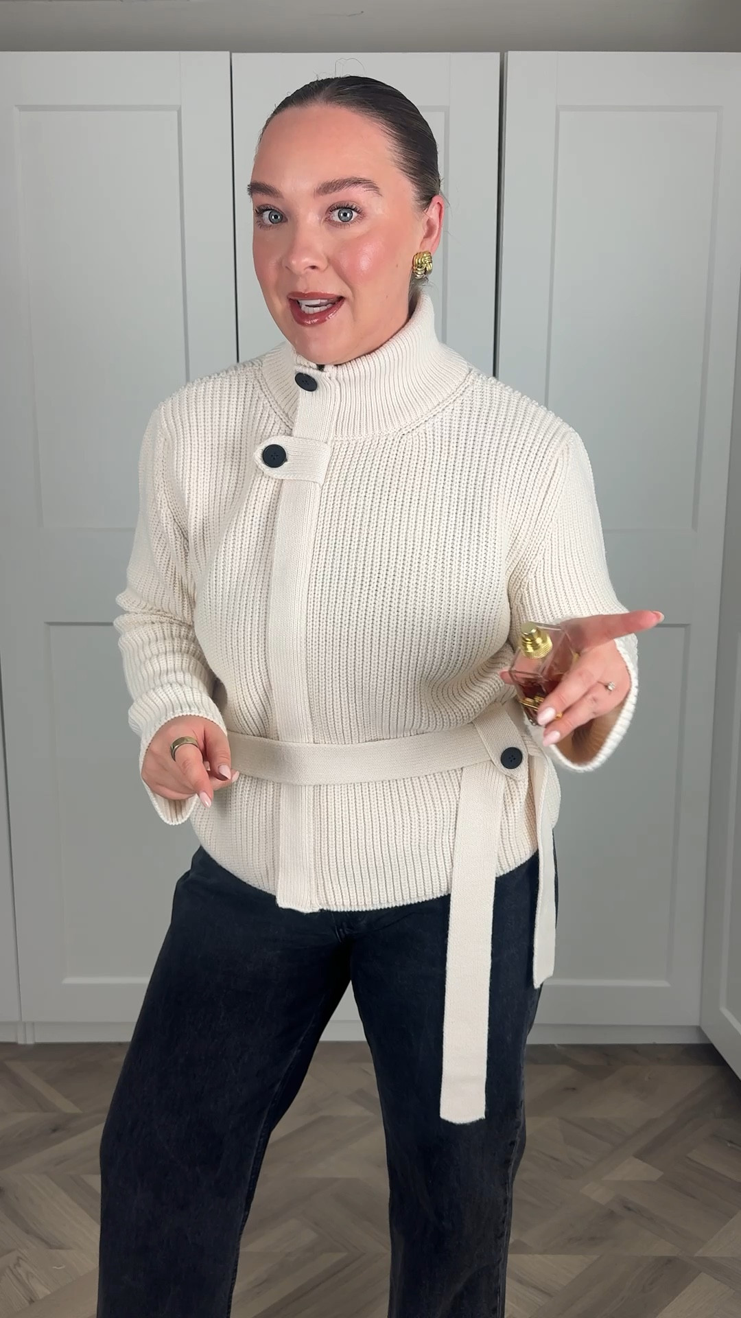 I wear a large in the knit and a 31 short leg in the jeans (currently on sale, £20 off!) 

Spring knit / funnel neck knit / high neck / midsize jeans 

#LTKmidsize #LTKspring #LTKjeans