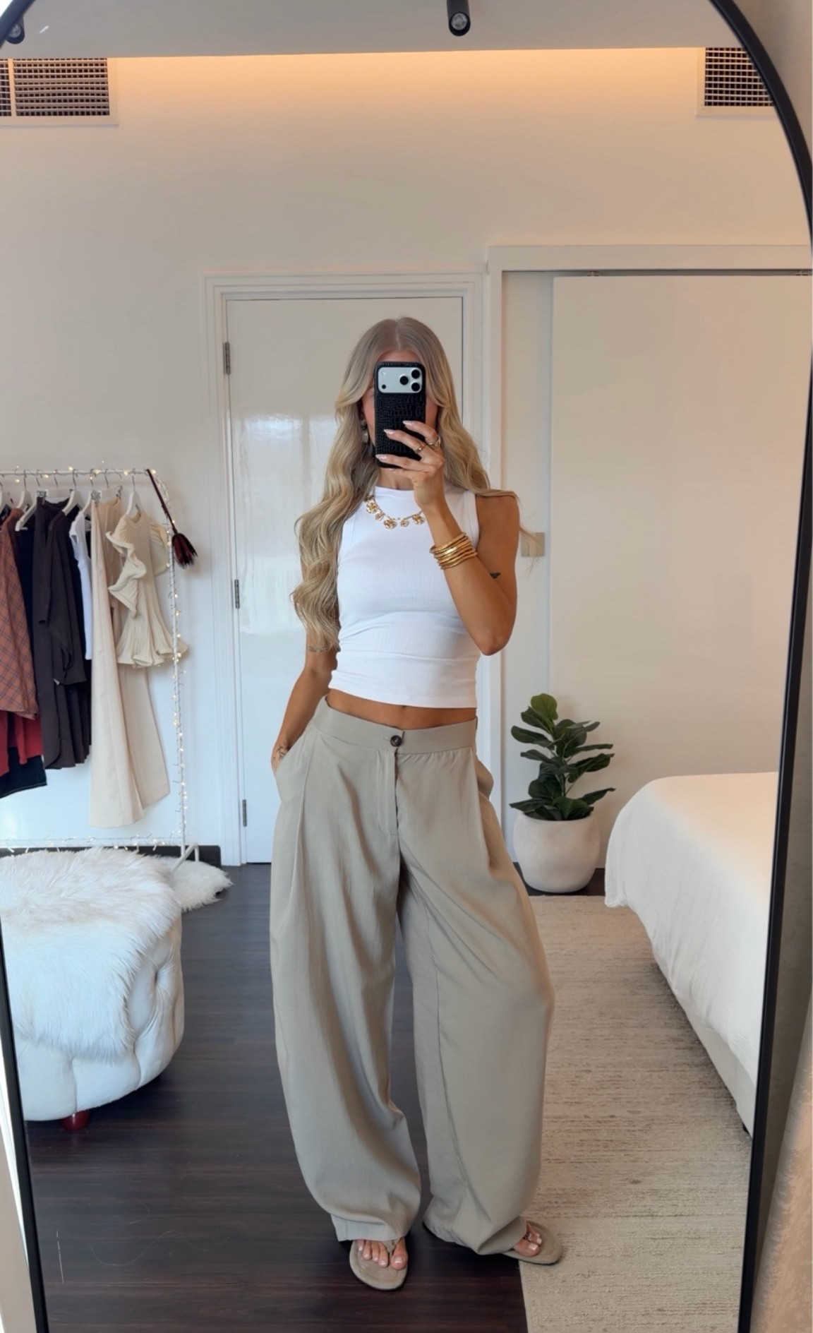 Must have beige pants!🤍 wearing size XS and I’m 1,70m tall ✨🙌🏻

#LTKFashionMonth #LTKautumn #LTKstyletip