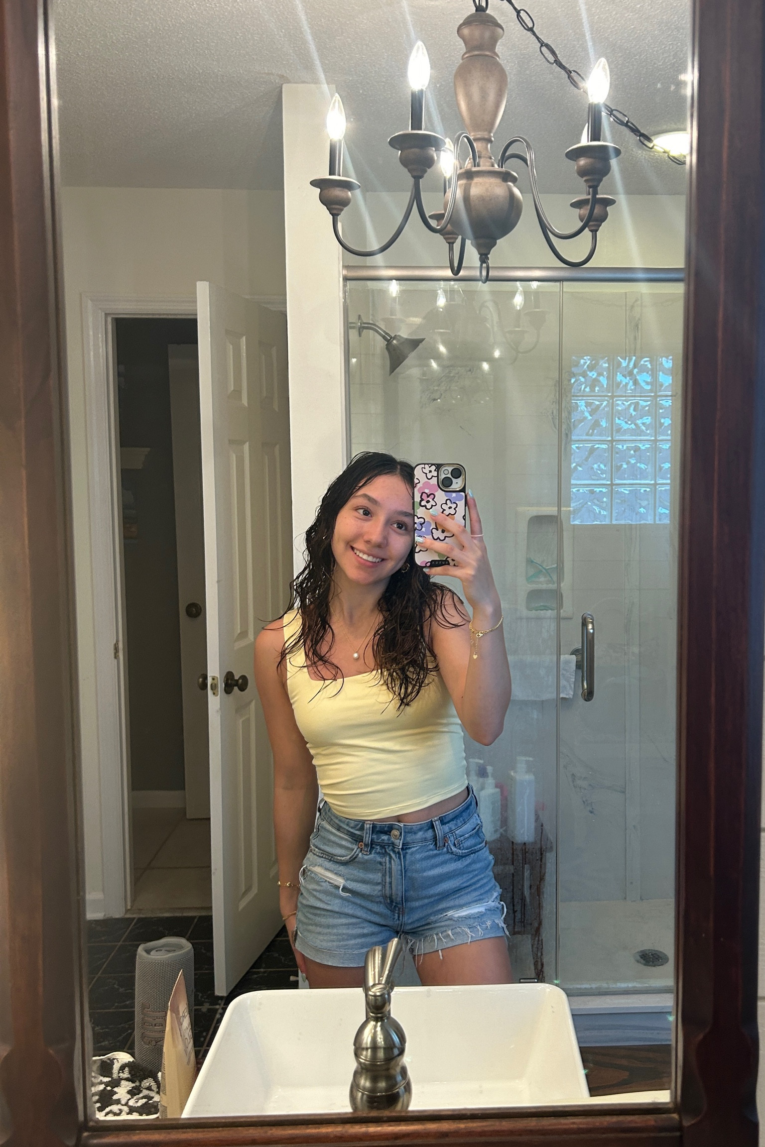 Top: SMALL
Shorts: 00