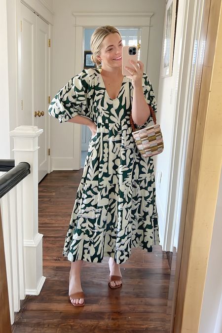 Tonight’s look is by a new-to-me designer that I’m LOVING! Celebrating Marie Oliver’s newest collection in Charleston tonight! This one runs roomy, I’m in a XS for reference 