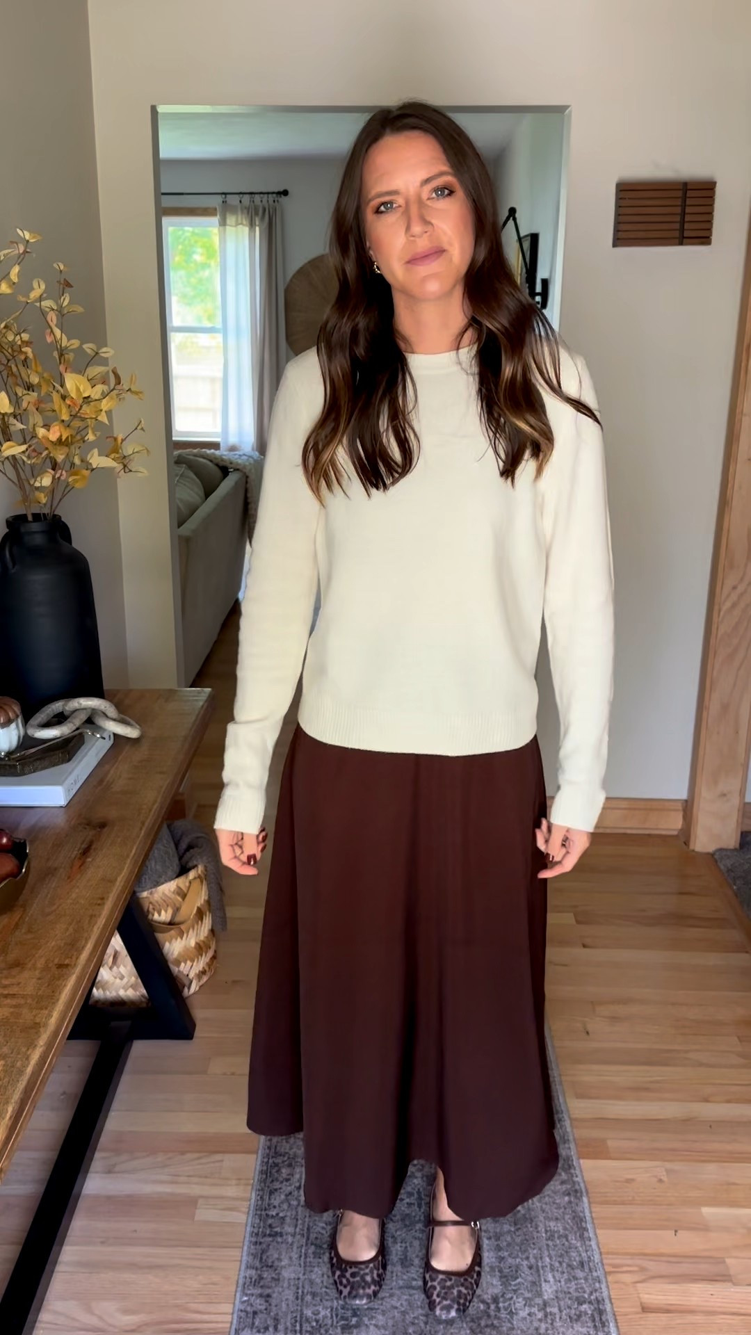 Let’s style this outfit together 

Sweater - medium tall
Skirt - small
