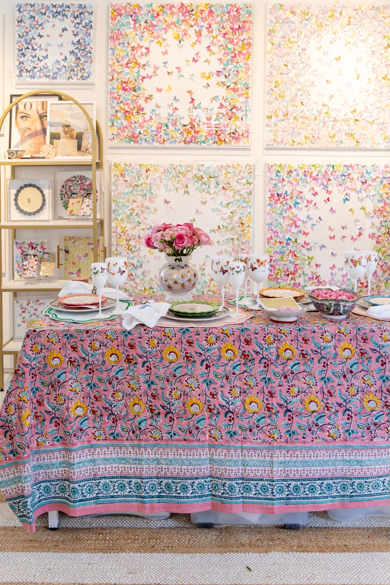 Round Top fall 2024 table setting links


#LTKGiftGuide #LTKHome #LTKHoliday