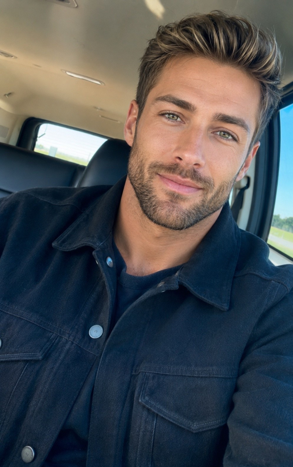 ChatGPT trend
“Show me as the opposite gender”

So here are HIS beauty secrets⬇️

#skincare
#hair
#mensoutfits

#LTKMens #LTKBeauty #LTKgrwm