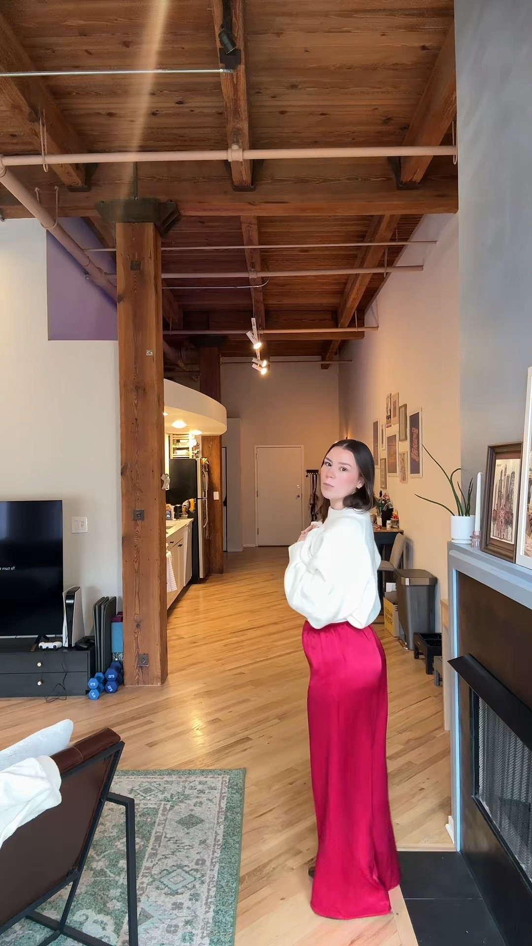 My favorite silk satin pants everrrrr these are so perfect and ON SALE! Perfect for Valentine’s Day outfits

#LTKgrwm #LTKootd #LTKValentine