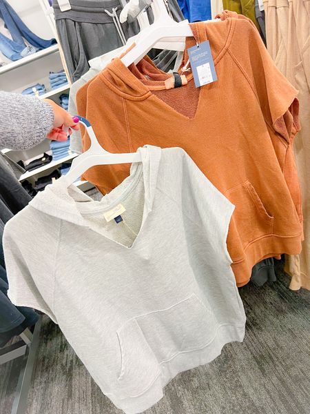 Universal Thread Sleeveless Sweatshirt Hoodie #universalthread #targetstyle #targetsweaters #fallsweaters #fallsweatshirts

#LTKhome #LTKSeasonal