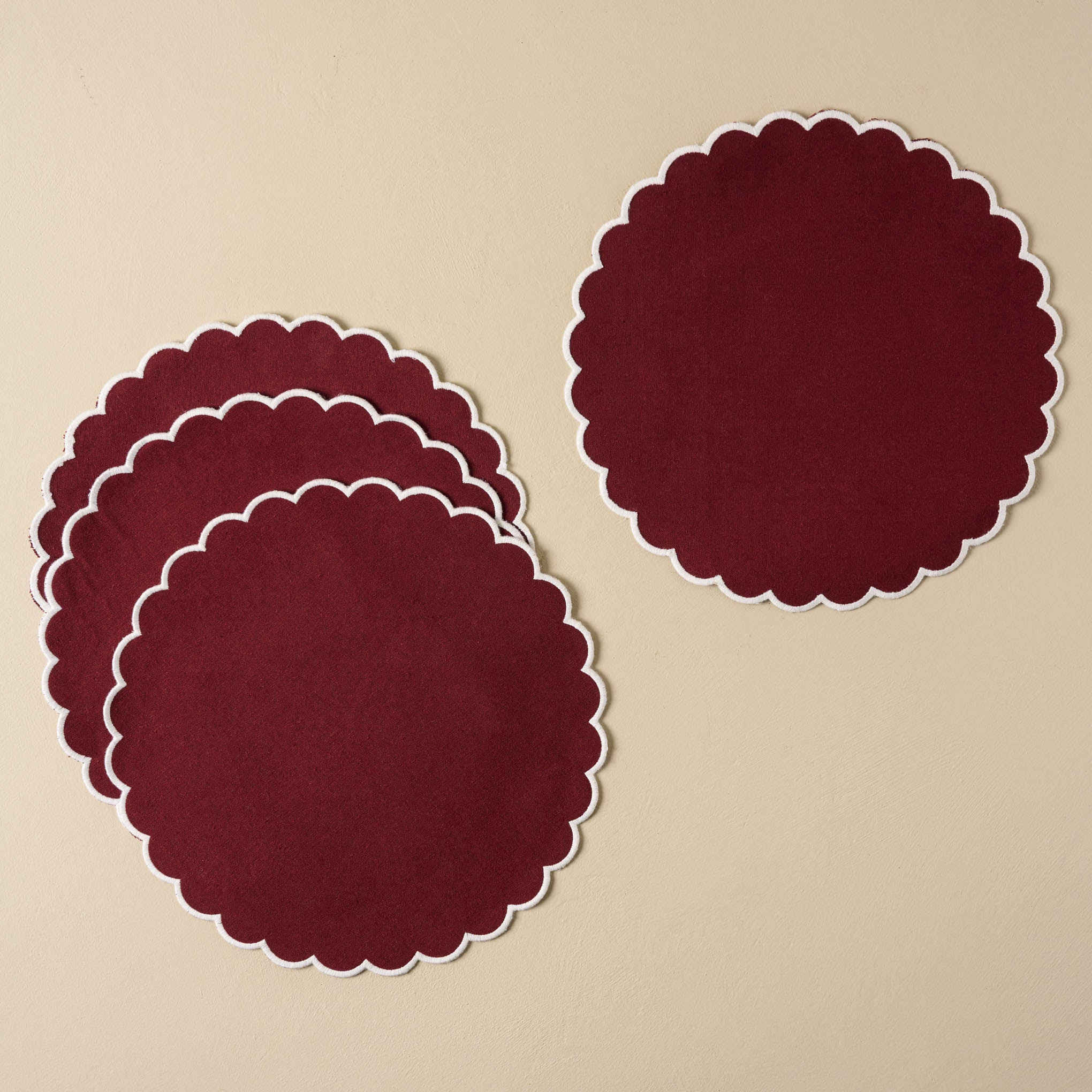 Andorra Scalloped Edge Placemat Set of Four | Magnolia