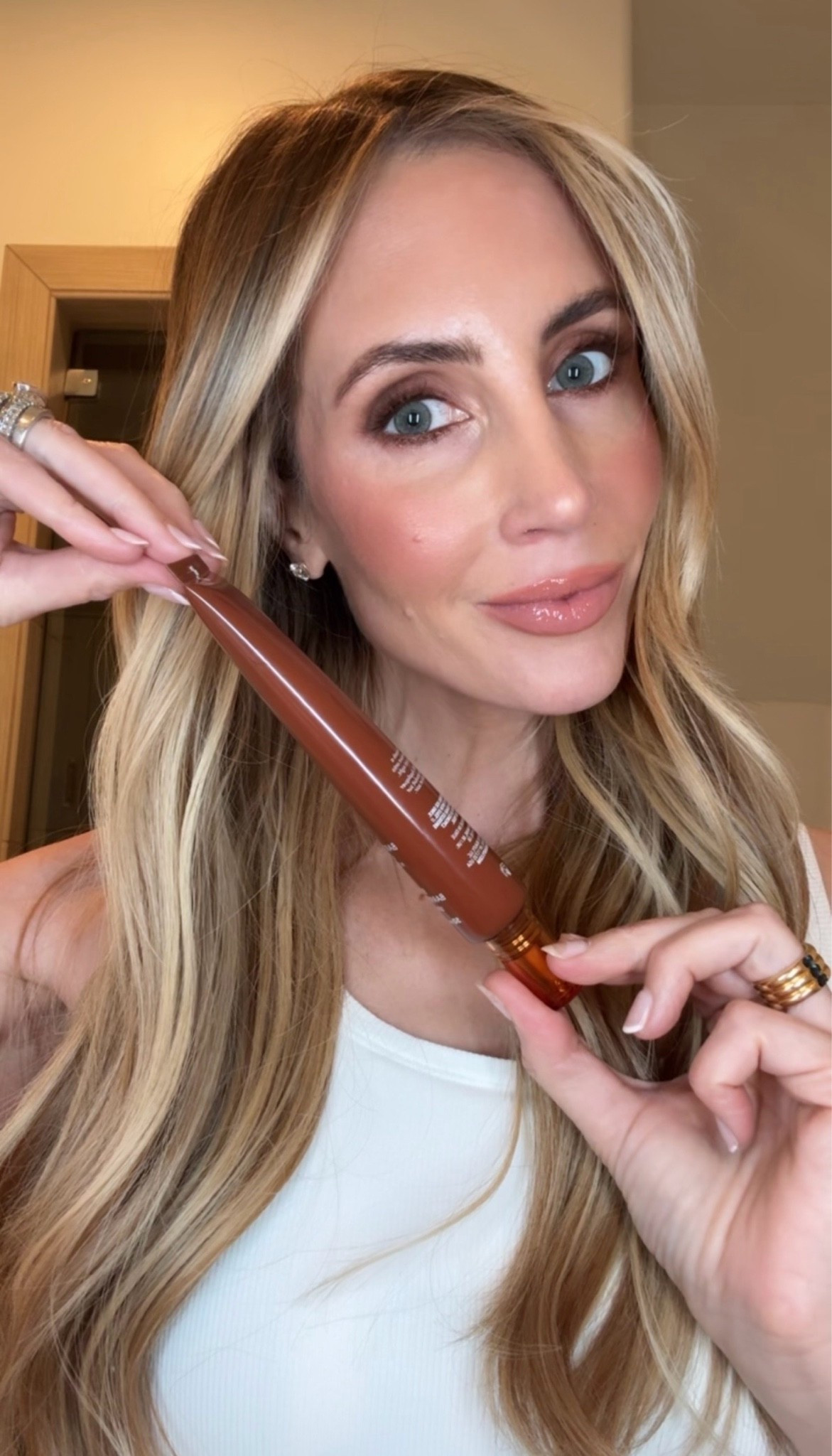 I love applying this products before putting on my makeup. It makes my skin look so smooth and glowy — make sure to grab it at Sephora!   And shopping is easier than ever when you can buy online, pick up in store or get same day delivery! Make sure to join the Beauty Insider
Program for even more perks while you shop! #sephorahaul #sephorapartner @Sephora