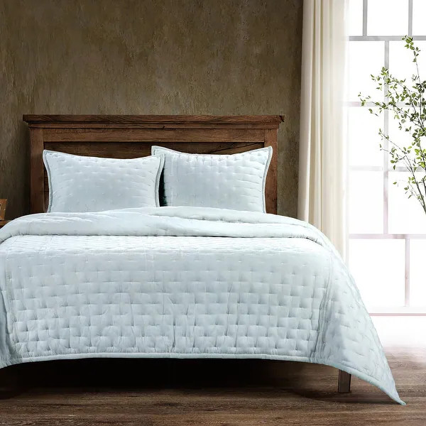 HiEnd Accents Stella Solid Color Faux Silk Velvet Romantic Modern Rustic 1 Piece Quilt - Bed Bath... | Bed Bath & Beyond