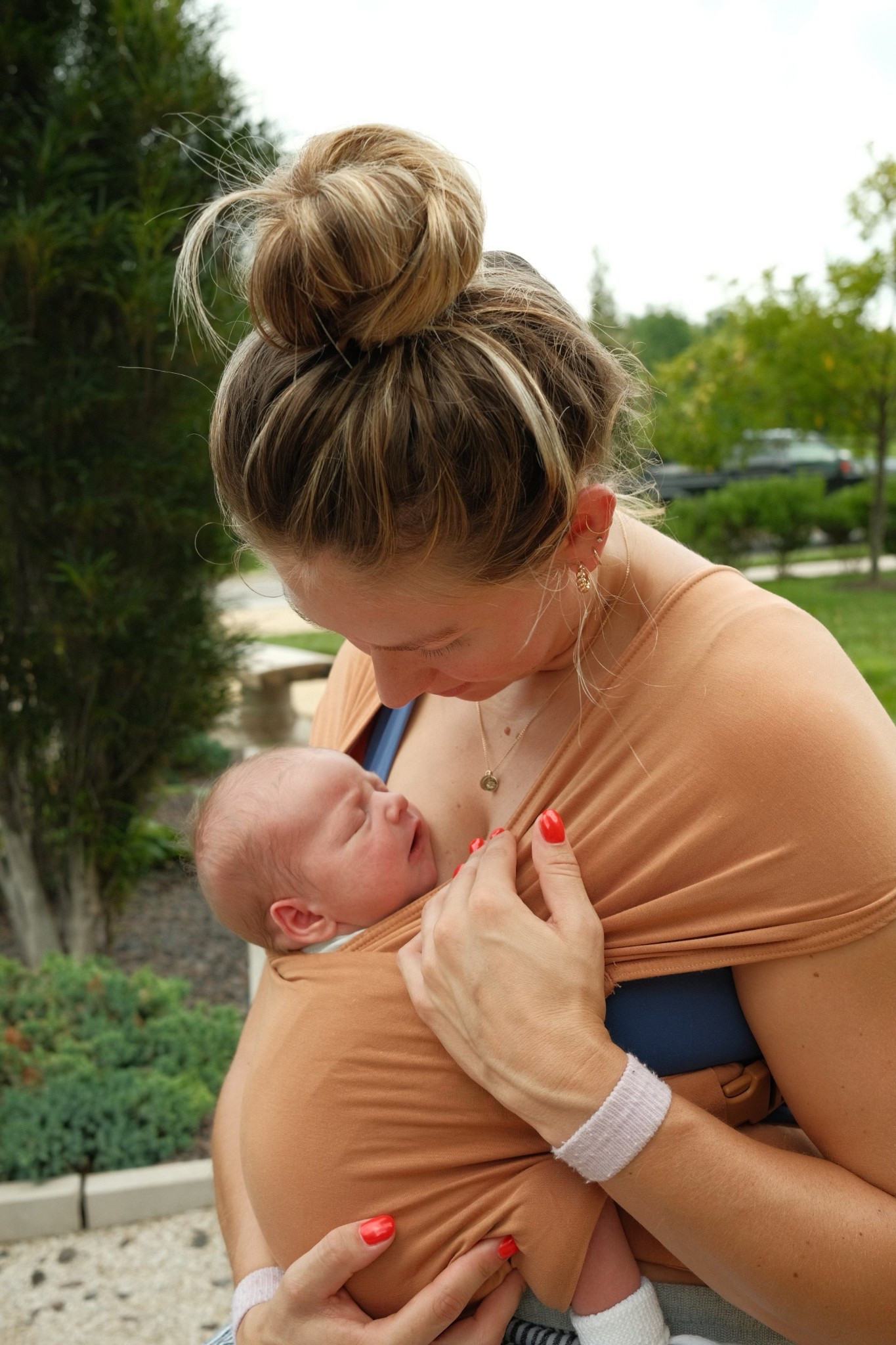 Loving this wrap!! It’s a cross between a solly baby wrap & a carrier!! 

#LTKBaby