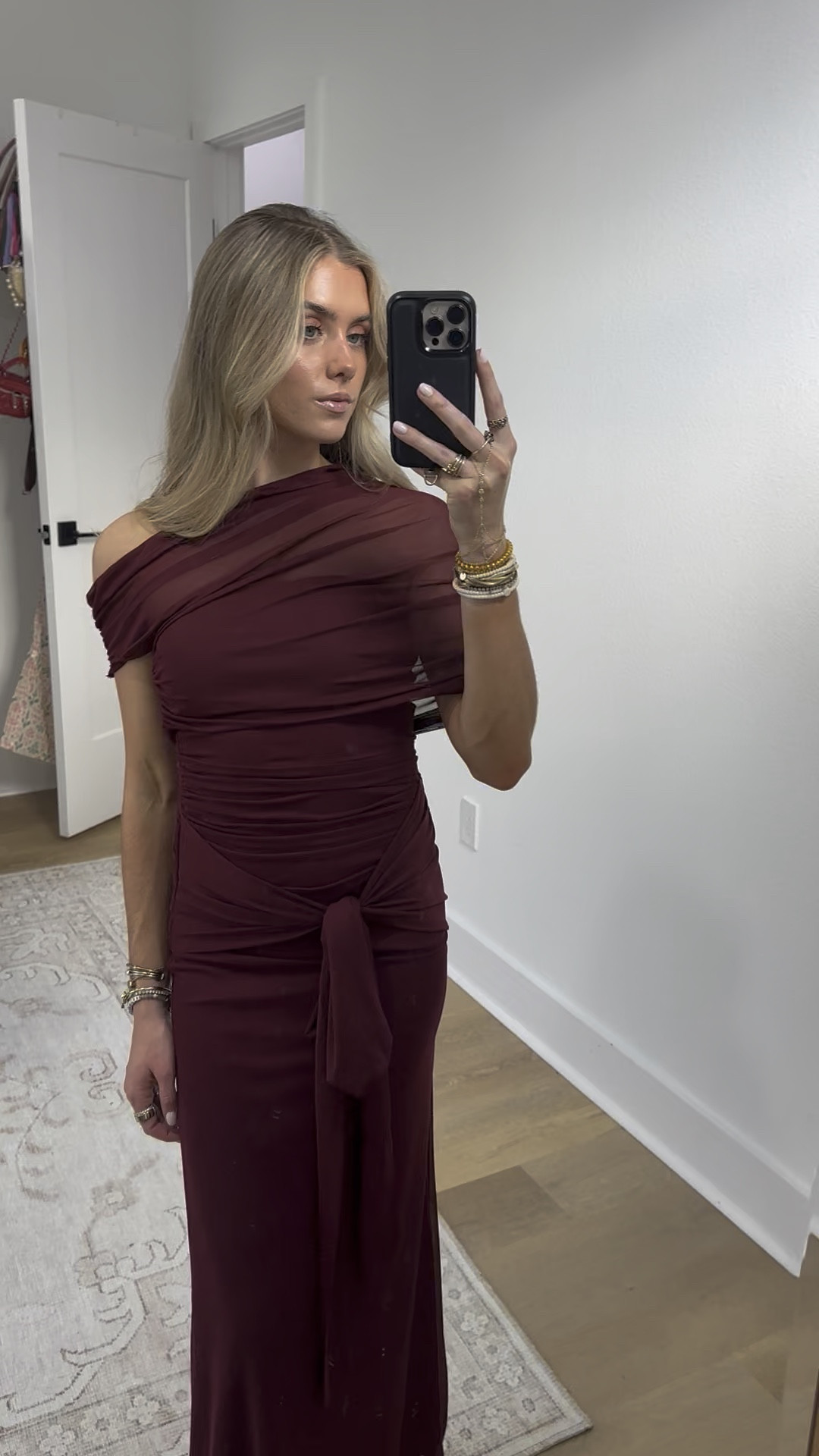 Showpo size 2. Nicolette Maxi Dress - Cape Sleeve Off Shoulder Dress In Wine delivers a confident, curve-loving fit with clean lines that highlight your shape without the fuss. The rich wine hue pairs beautifully with glowy makeup and a sleek updo, letting the cape detail do the flirting.
From aisle to after-party, this is one of those dresses that makes getting ready feel easy, slip on, show up, and feel amazing. Inclusively designed so every body can claim the spotlight, because the best look is the one you feel yourself in.


#LTKFindsUnder100 #LTKWedding #LTKootd