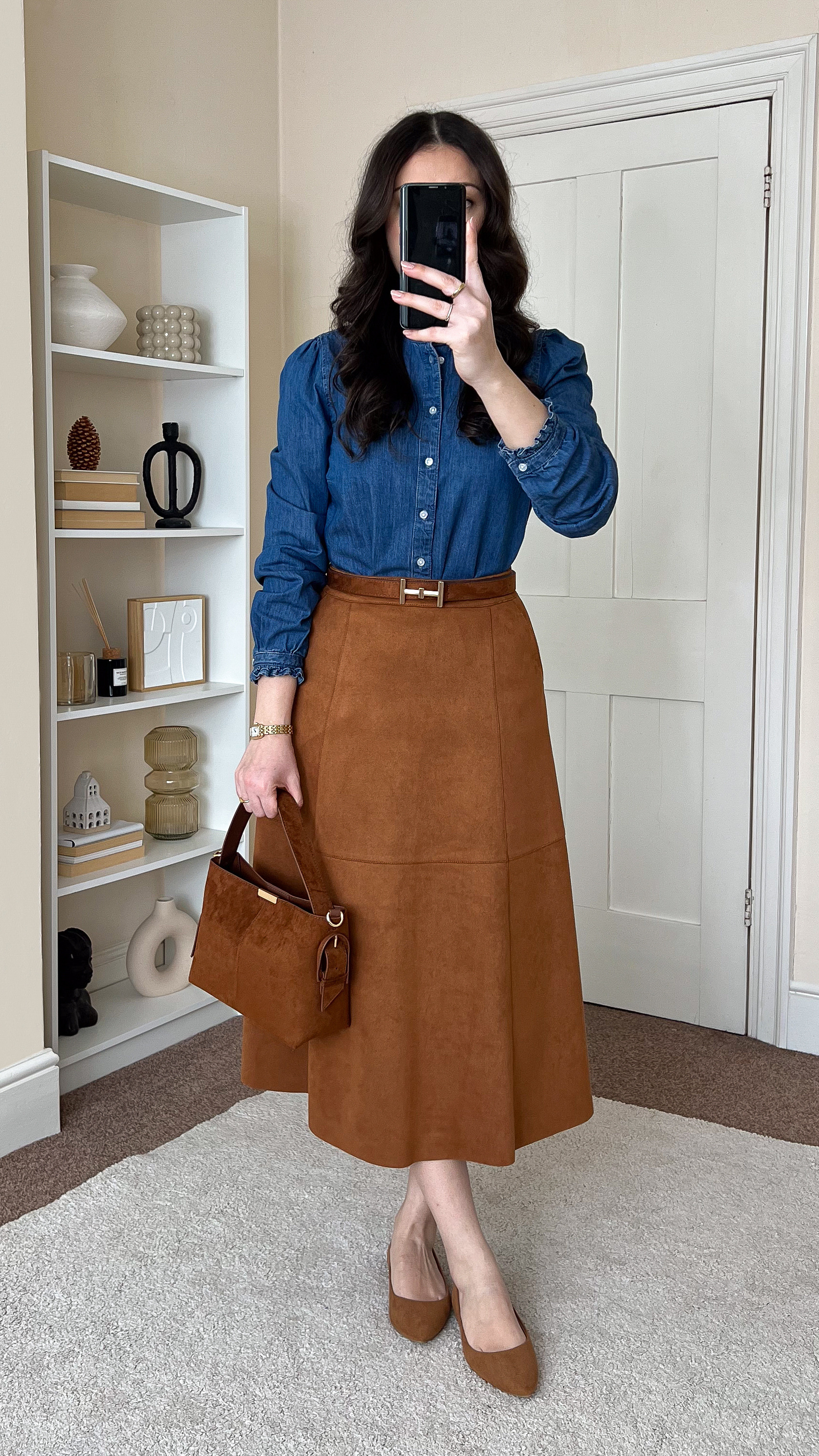 Casual chic early Spring outfit. Blouse is H&M, size S. Skirt is River Island, size UK8. Flats and bag are New Look. 

 #LTKspring #LTKmodest #LTKstyletip