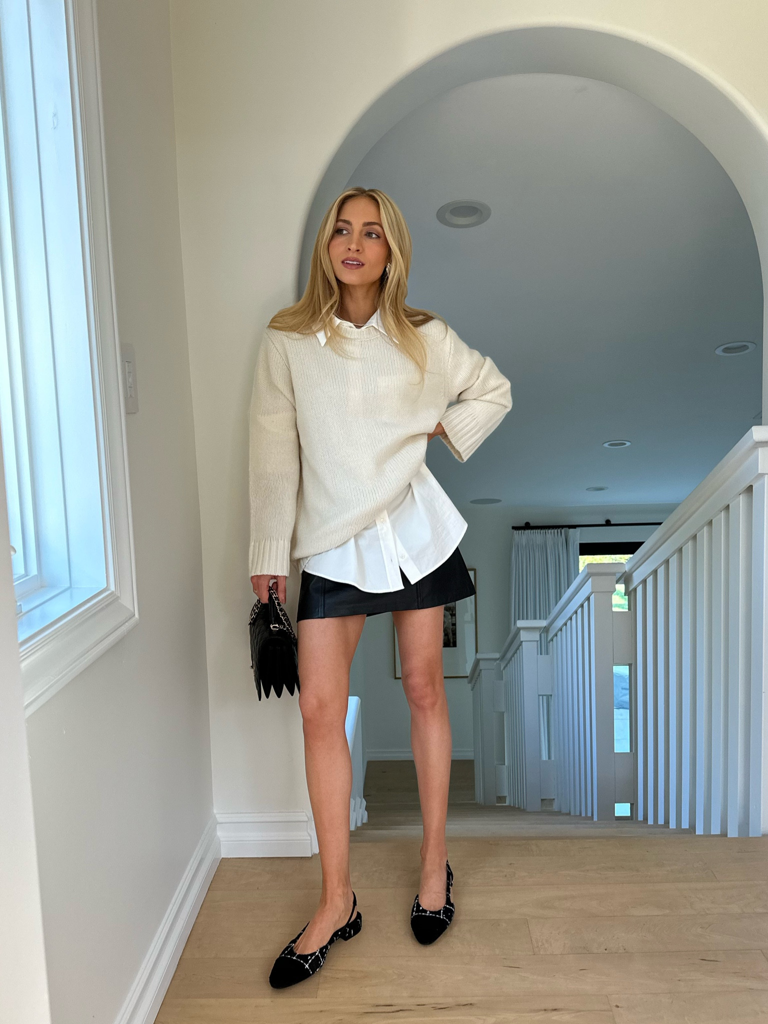 Paired a white button down shirt with this cream cashmere Jenni Kayne sweater over a black mini skirt 🖤

Use code SE15 for 15% off the sweater (and anything else at Jenni Kayne!)

Sizes worn here:
Shirt XS (TTS to oversized fit)
Sweater XS (oversized)
Skirt XS (TTS)

#LTKSeasonal #LTKshoecrush #LTKstyletip